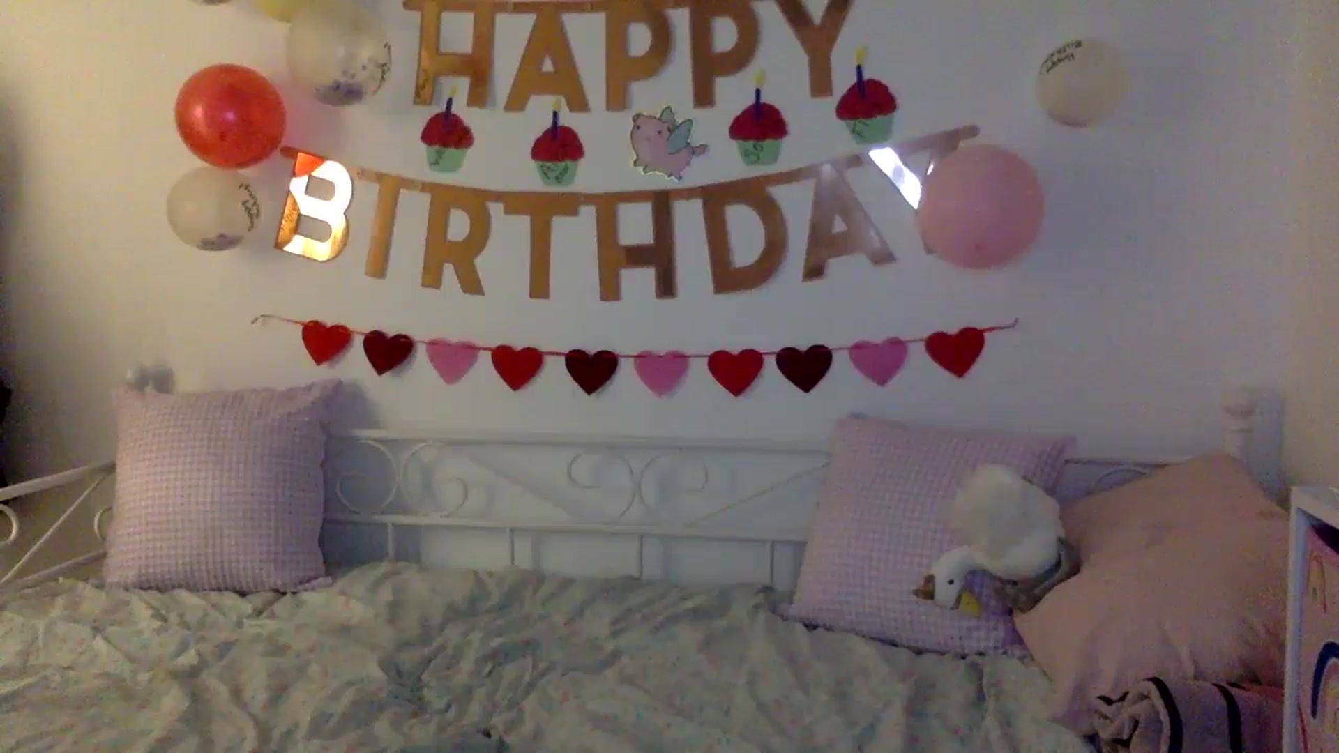 Gallery image thumbnail from Bday_Khloe's myfreecams stream on, 04/14/2024, 21:58 image 20 of 20