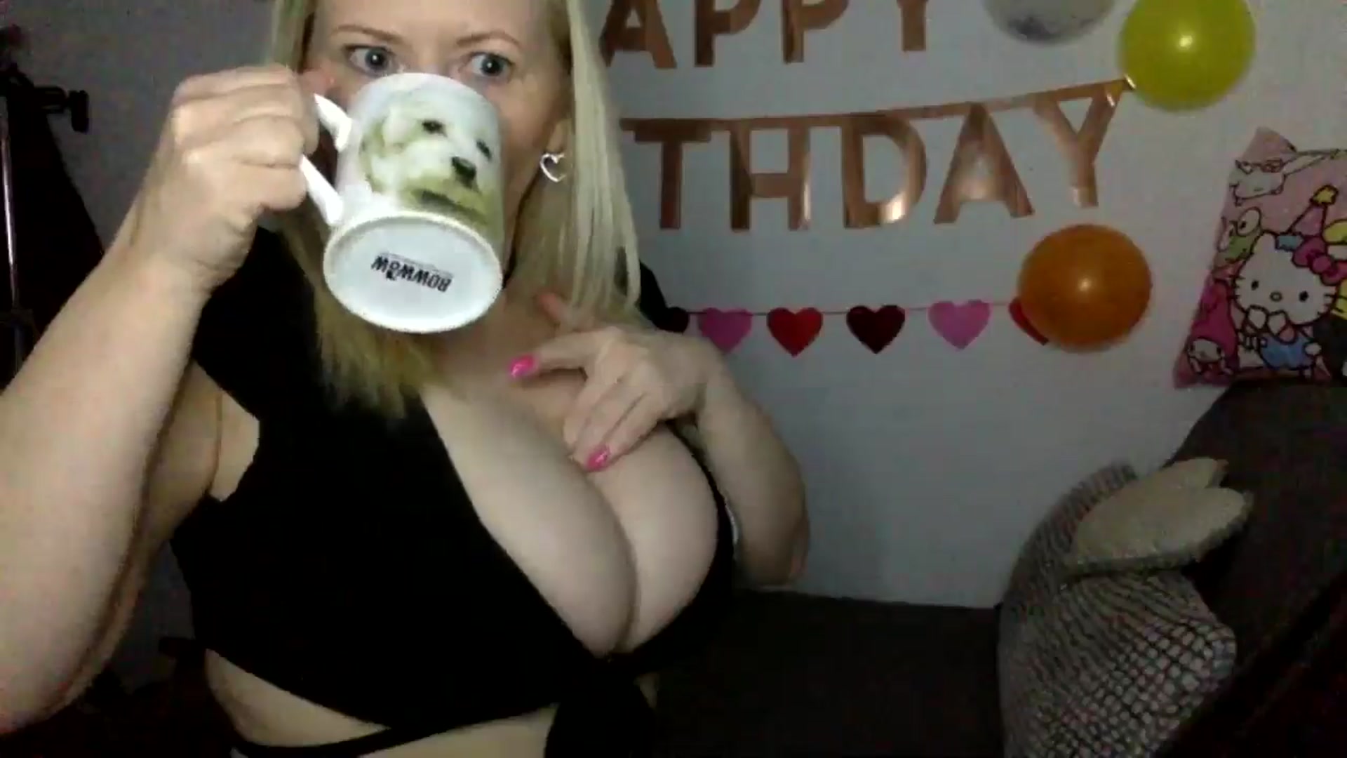 Gallery image thumbnail from Bday_Khloe's myfreecams stream on, 04/05/2025, 06:20 image 19 of 20