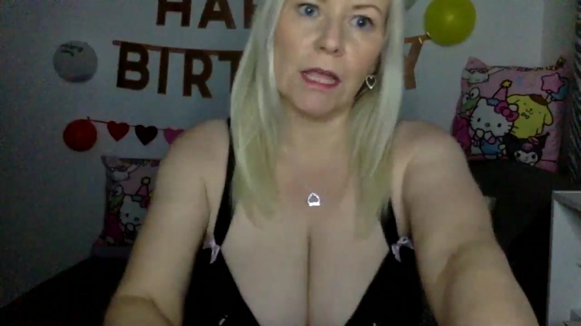 Gallery image thumbnail from Bday_Khloe's myfreecams stream on, 04/18/2025, 21:22 image 6 of 20