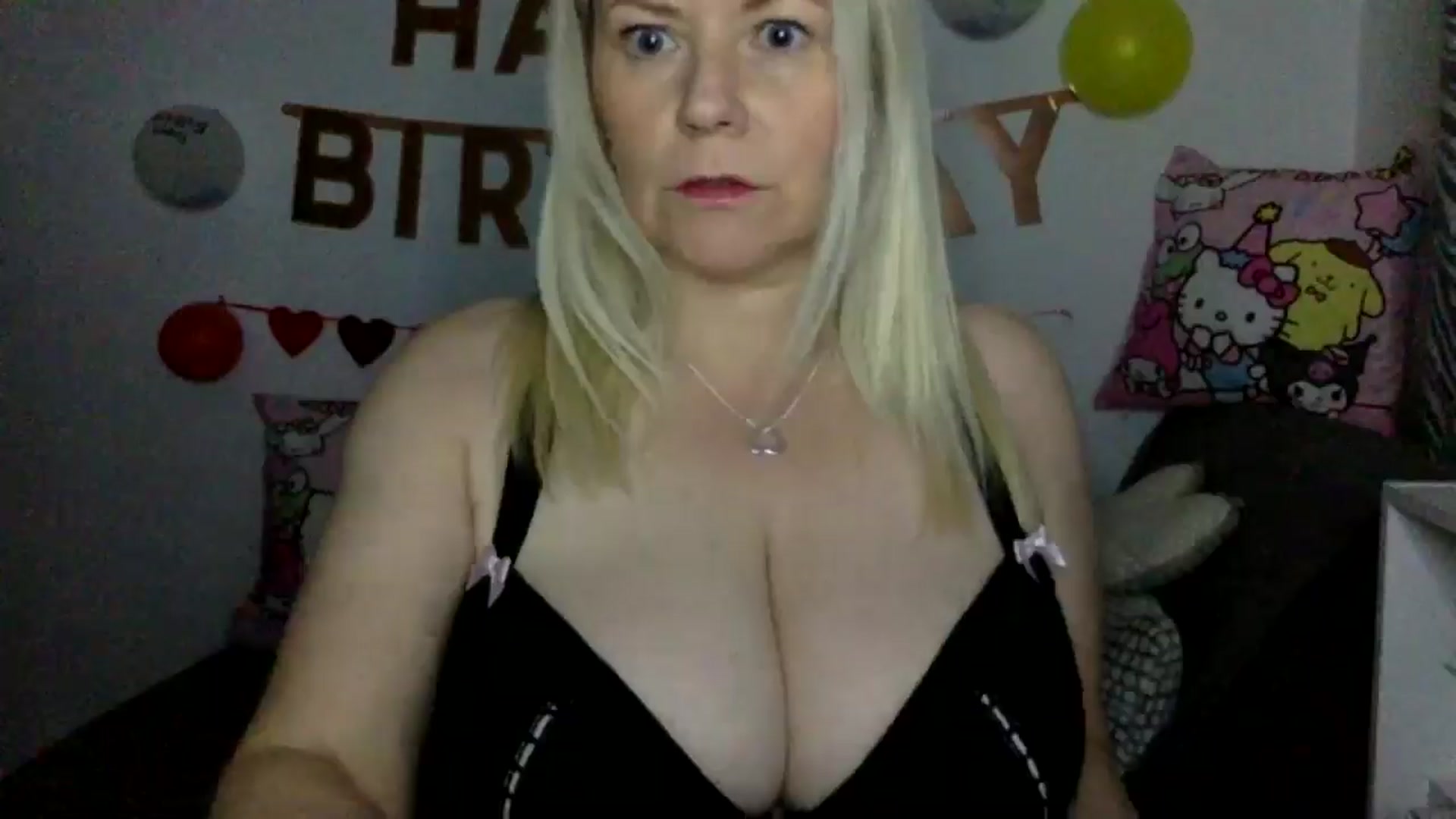 Gallery image thumbnail from Bday_Khloe's myfreecams stream on, 04/18/2025, 21:22 image 2 of 20