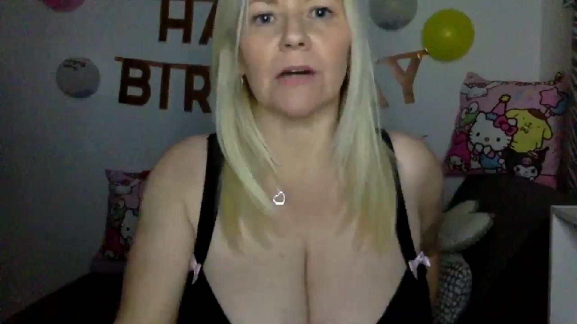 Gallery image thumbnail from Bday_Khloe's myfreecams stream on, 04/18/2025, 23:09 image 3 of 20