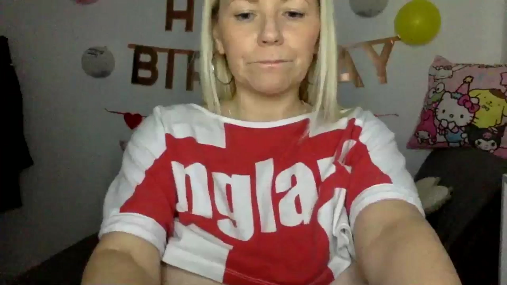 Gallery image thumbnail from Bday_Khloe's myfreecams stream on, 04/23/2025, 14:23 image 13 of 20