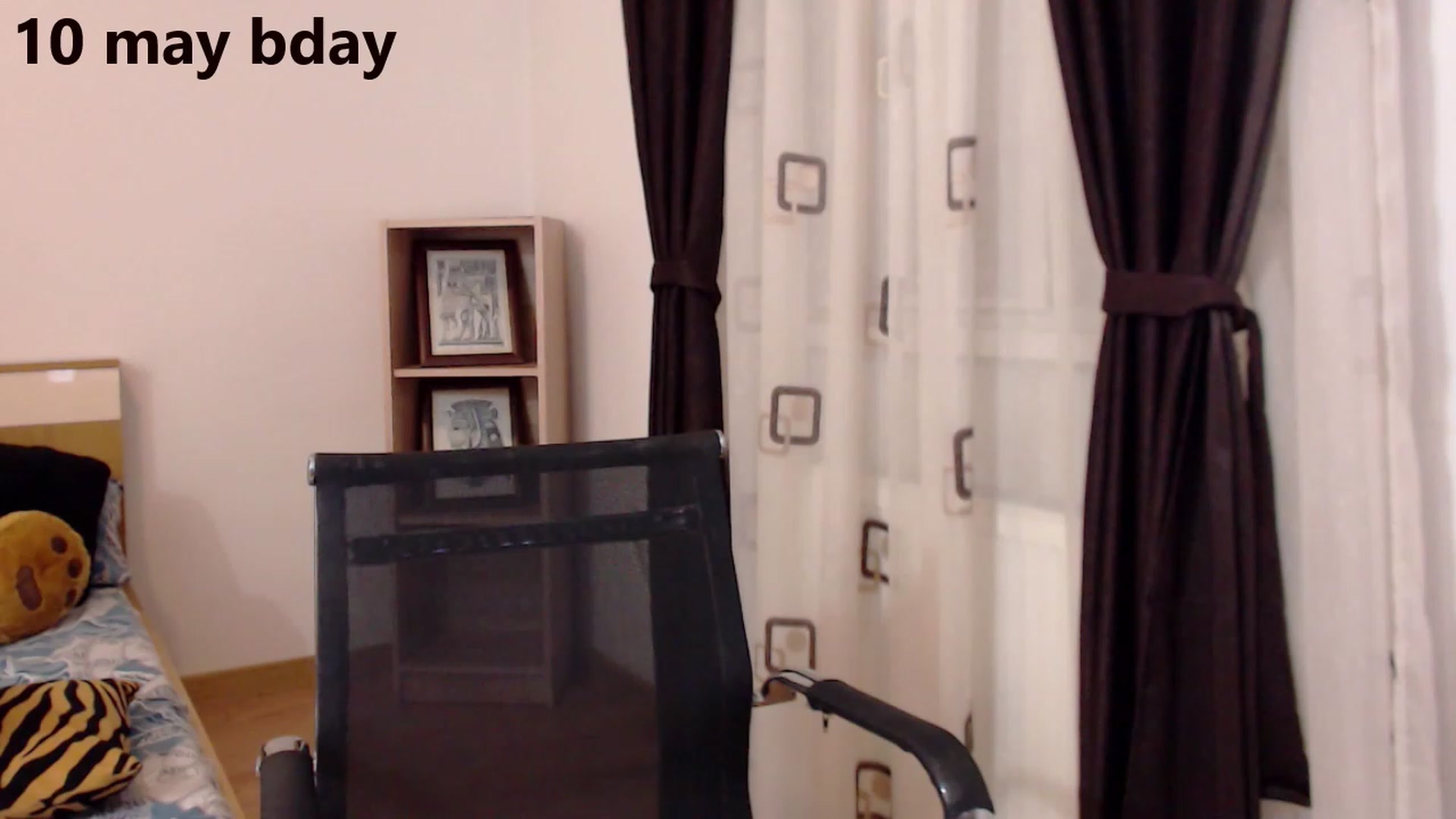 Gallery image thumbnail from Bday_Lory's myfreecams stream on, 05/08/2023, 03:00 image 2 of 20