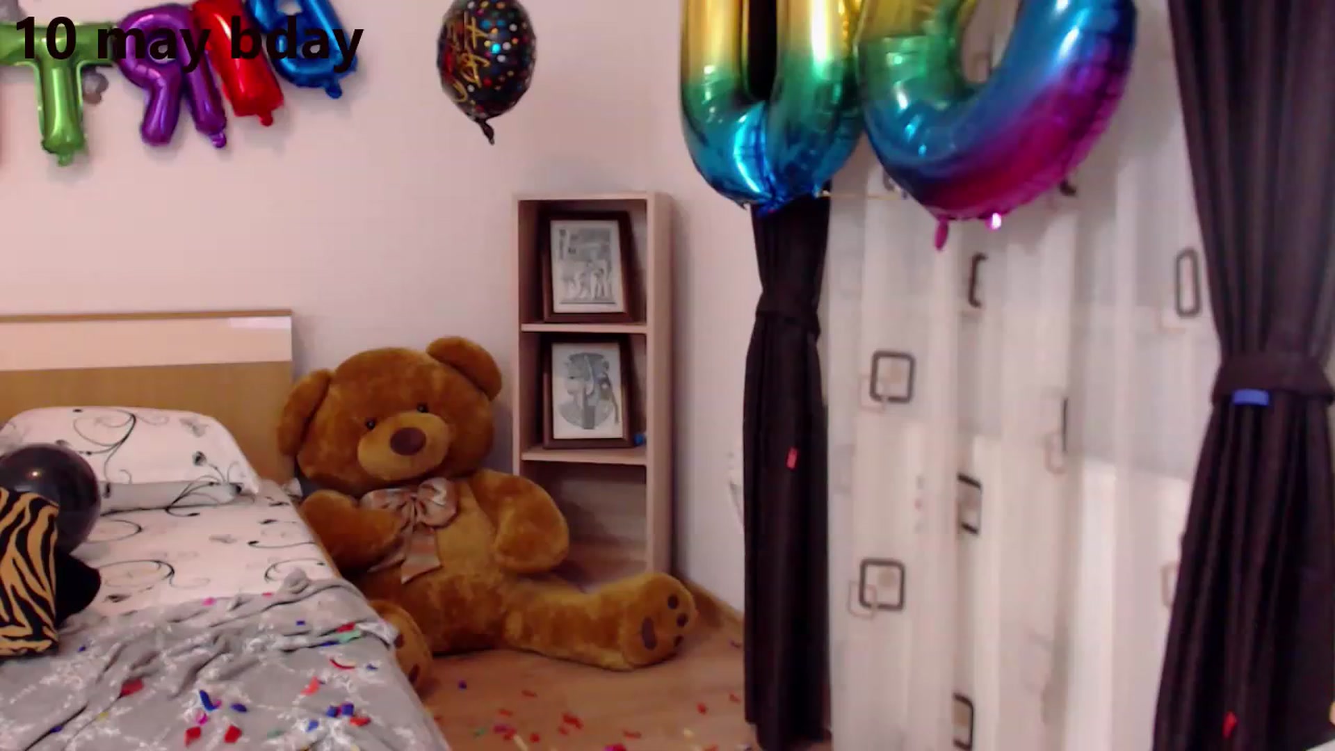 Gallery image thumbnail from Bday_Lory's myfreecams stream on, 05/10/2023, 02:10 image 16 of 20