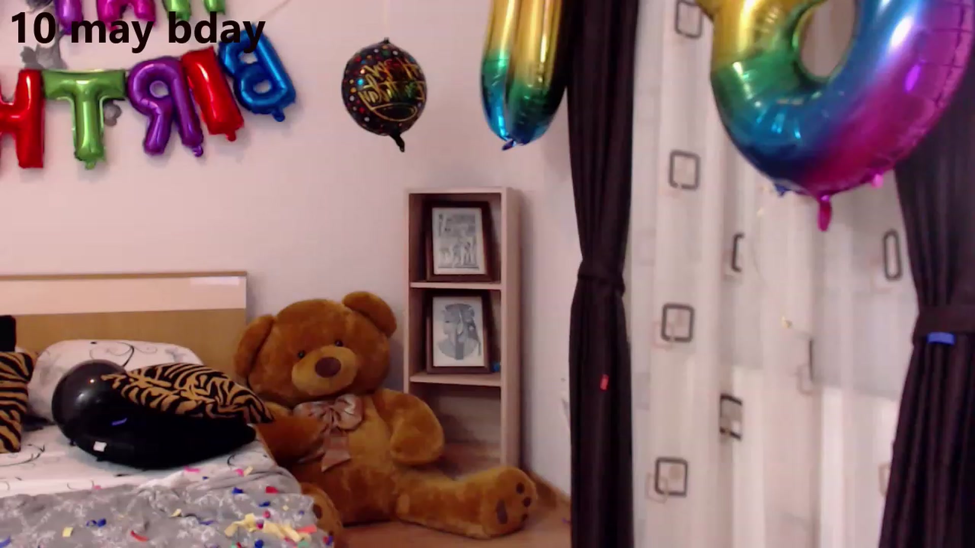 Gallery image thumbnail from Bday_Lory's myfreecams stream on, 05/10/2023, 02:10 image 11 of 20