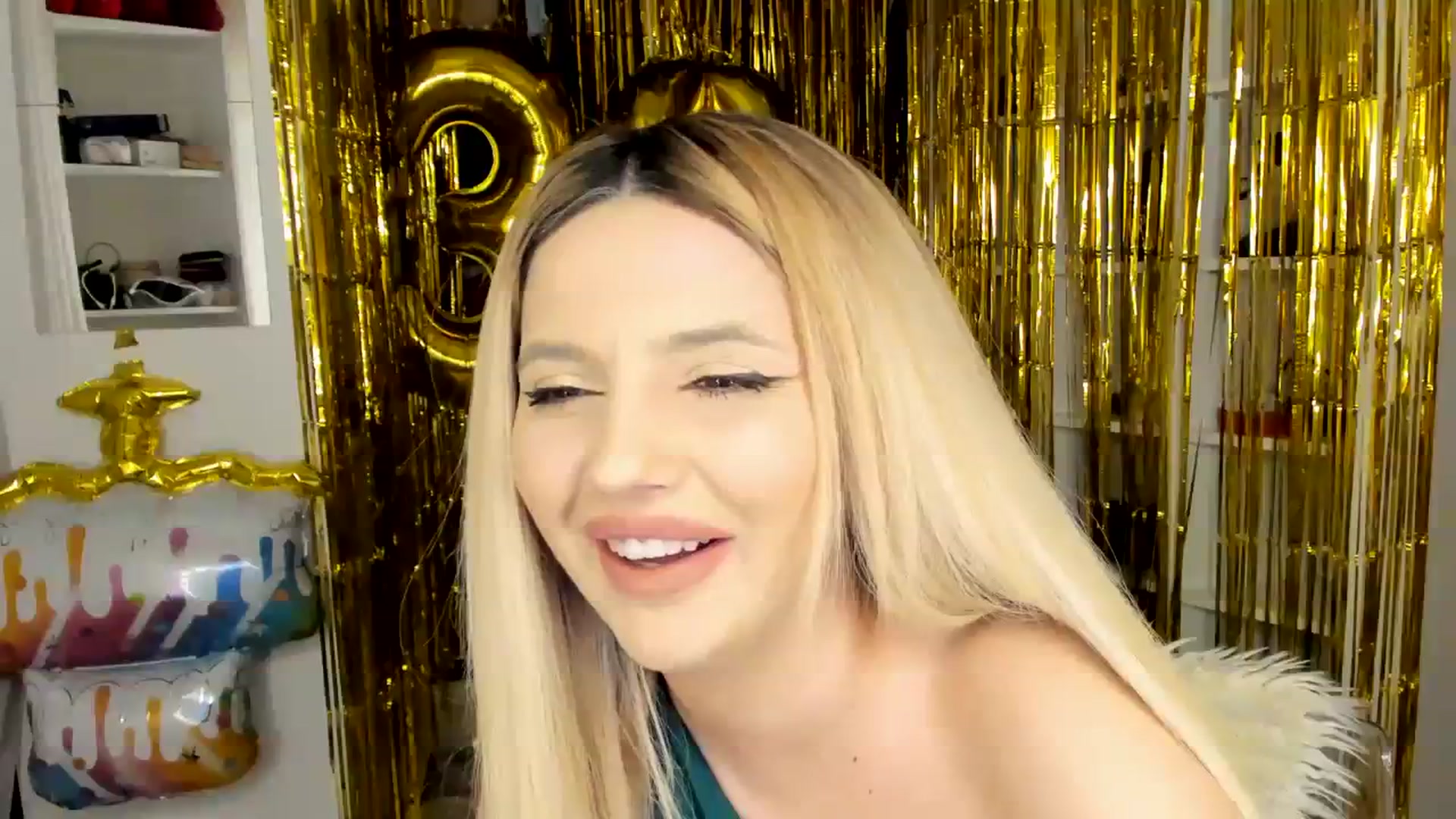 Gallery image thumbnail from Bday_Lusi's myfreecams stream on, 04/08/2024, 01:26 image 5 of 20