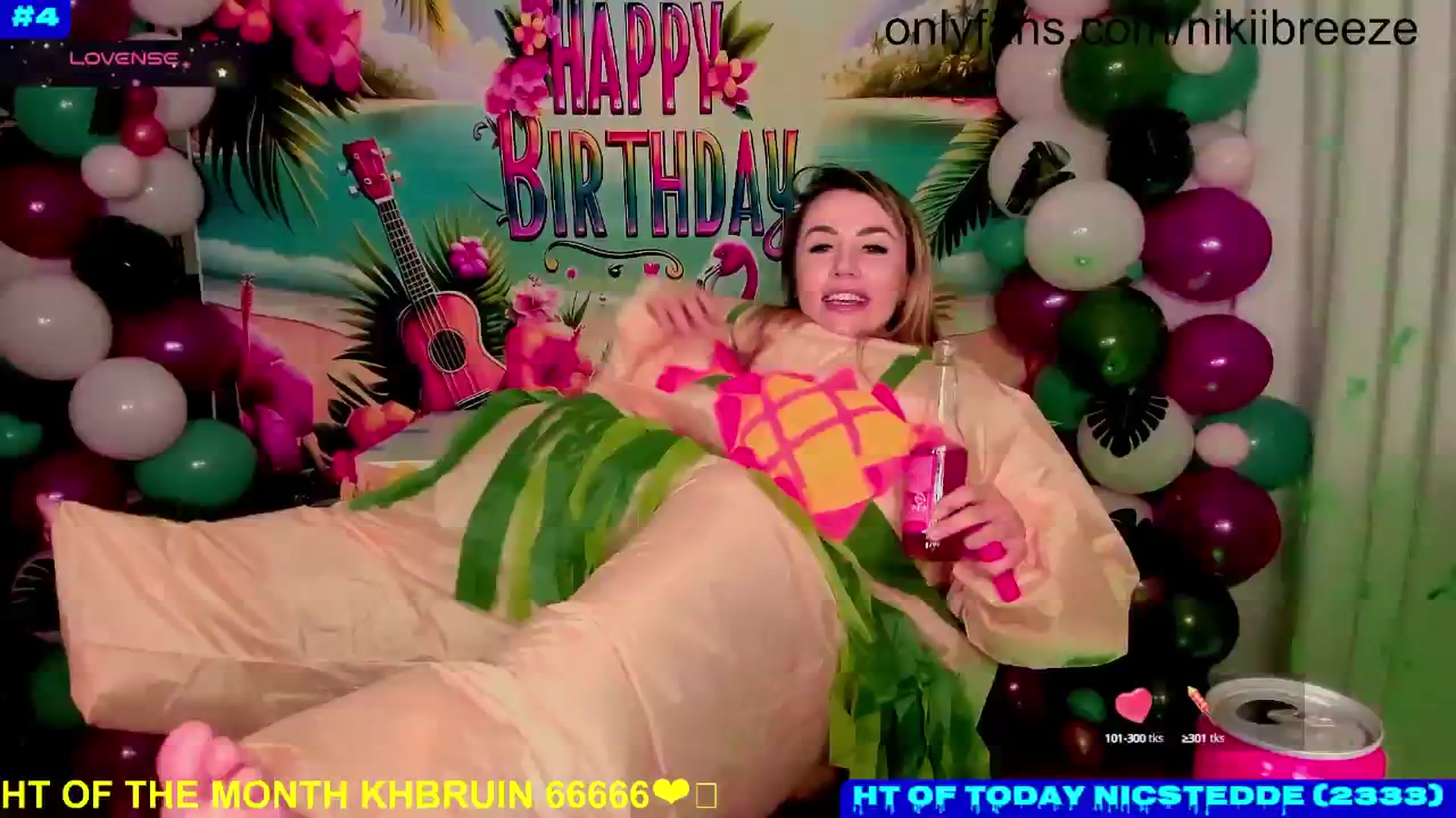 Gallery image thumbnail from Bday_N's myfreecams stream on, 10/06/2024, 04:33 image 17 of 20