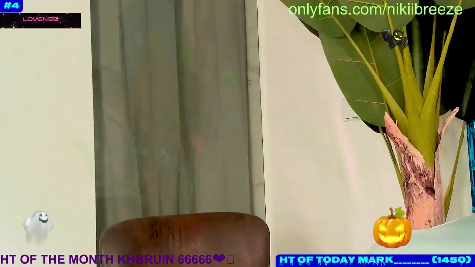 Gallery image thumbnail from Bday_N's myfreecams stream on, 10/12/2024, 20:11 image 19 of 20