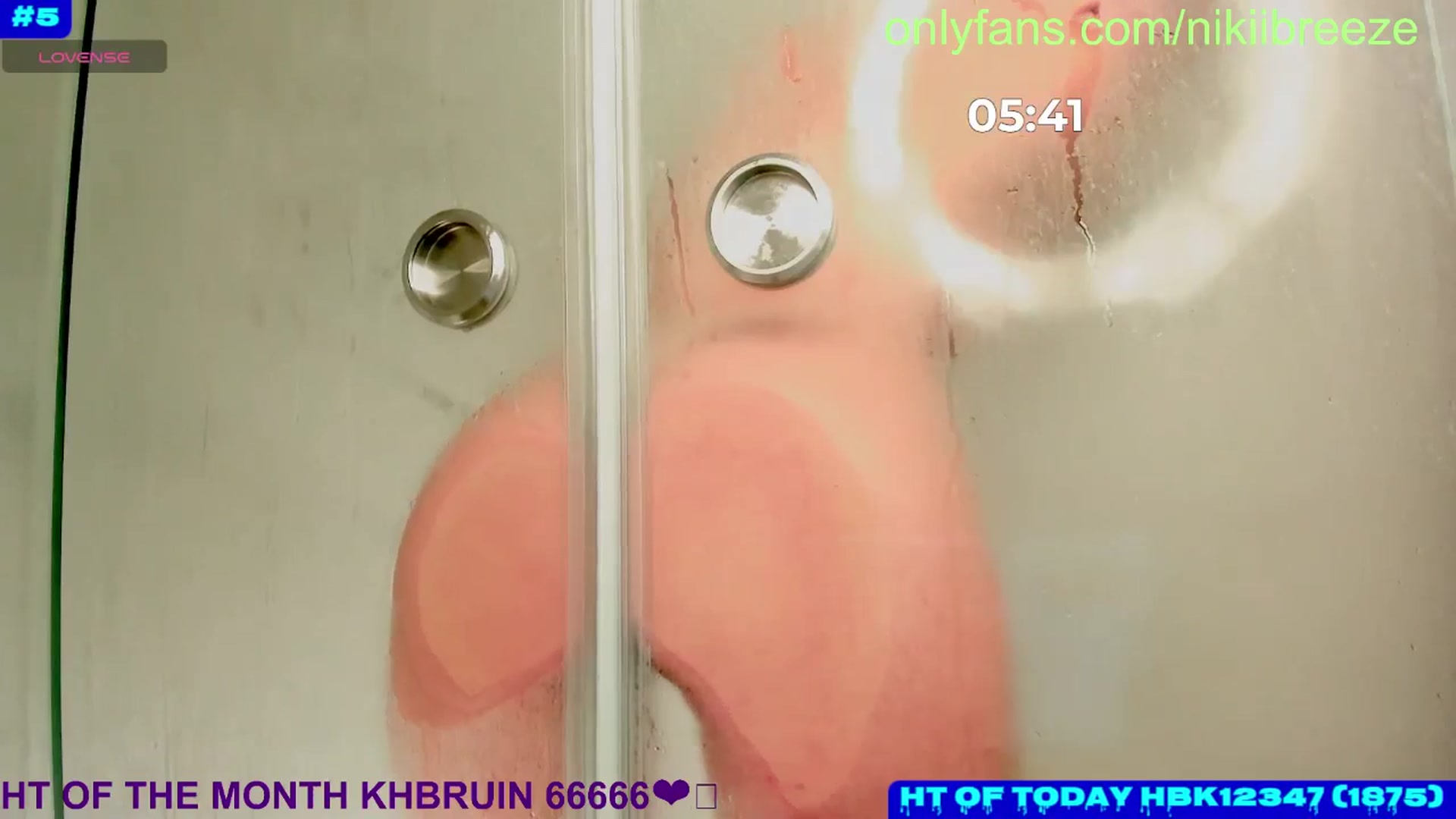 Gallery image thumbnail from Bday_N's myfreecams stream on, 10/16/2024, 01:40 image 13 of 20