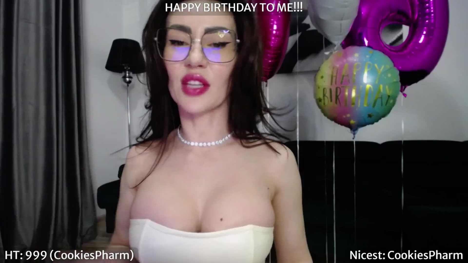 Gallery image thumbnail from Bday_Sassy's myfreecams stream on, 03/15/2025, 05:50 image 8 of 20