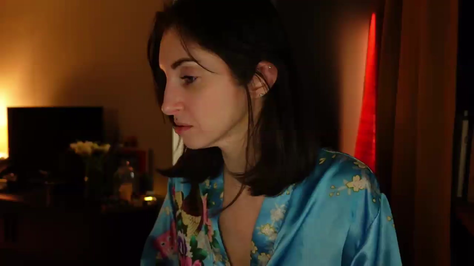 Gallery image thumbnail from Bday_Schmetterling's myfreecams stream on, 07/12/2026, 24:01 image 4 of 20