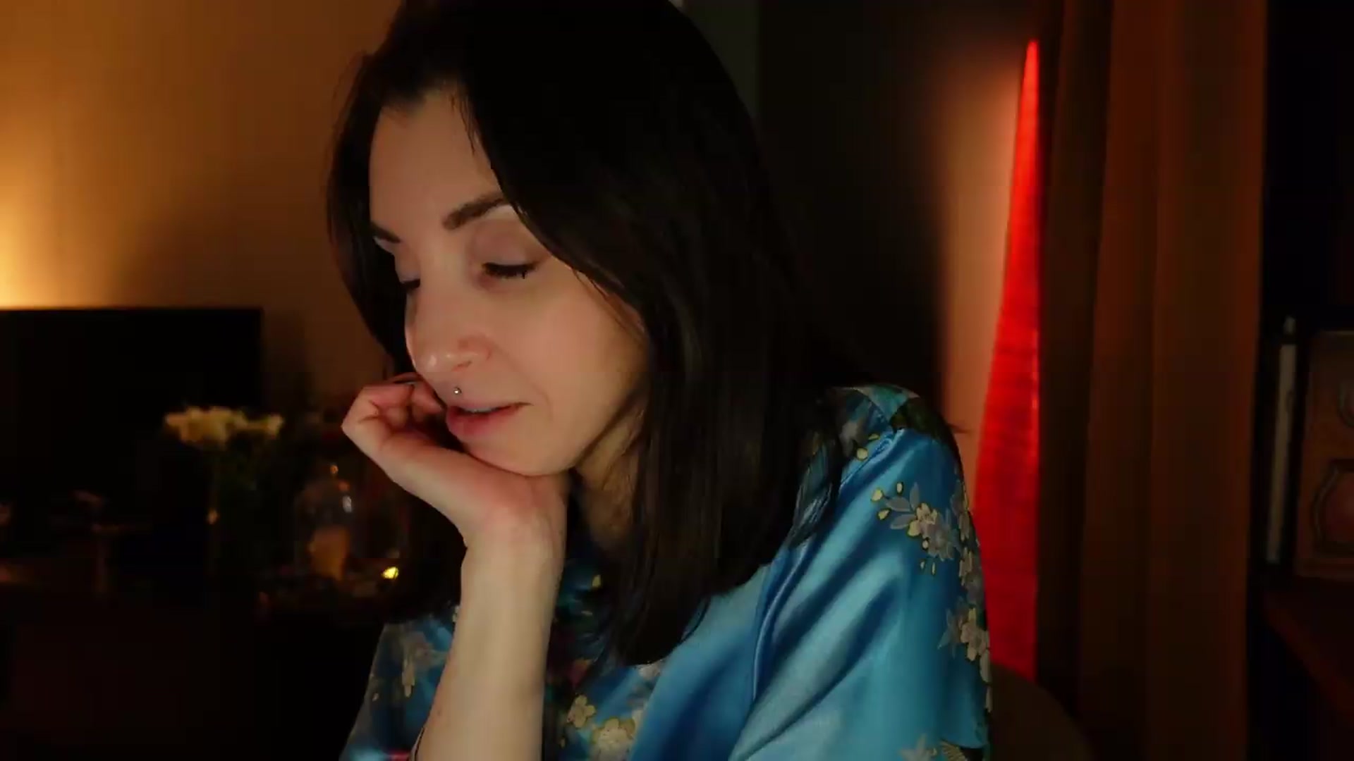 Gallery image thumbnail from Bday_Schmetterling's myfreecams stream on, 07/12/2026, 24:01 image 13 of 20