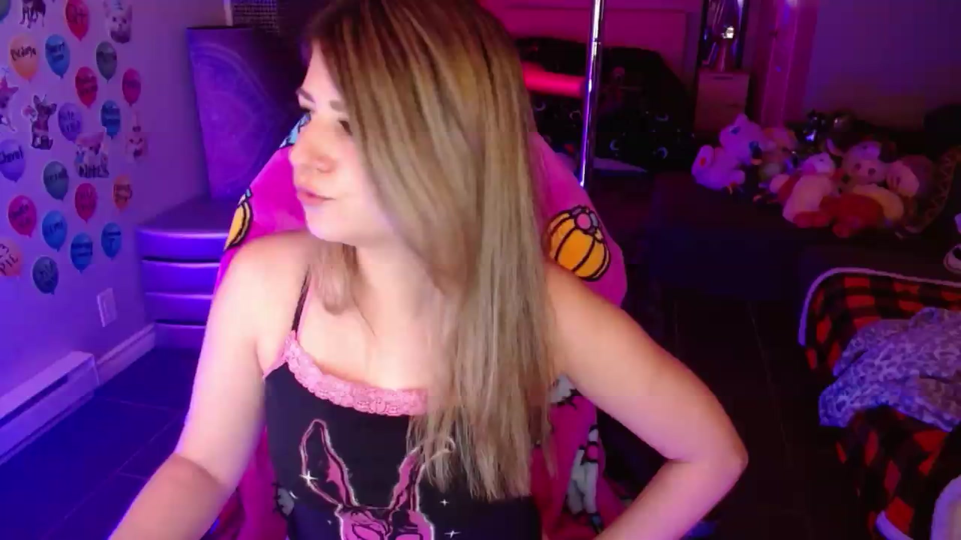 Gallery image thumbnail from Bday_Sera's myfreecams stream on, 08/30/2026, 03:41 image 17 of 20