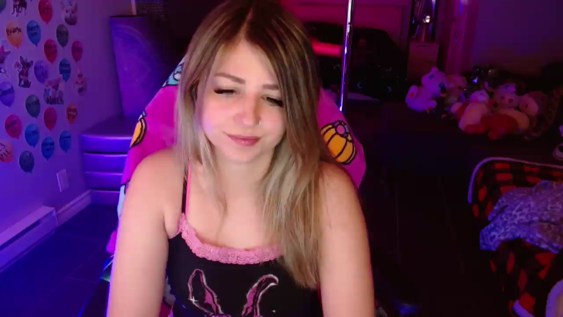 Gallery image thumbnail from Bday_Sera's myfreecams stream on, 08/30/2026, 03:41 image 16 of 20