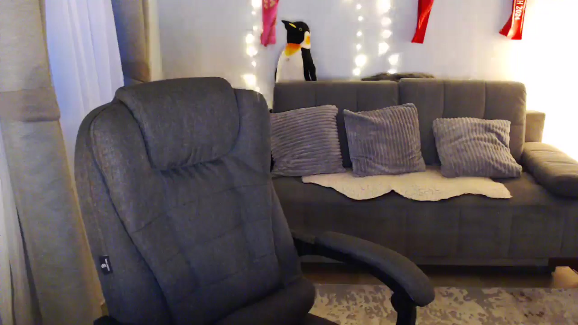 Gallery image thumbnail from Bday_Sici's myfreecams stream on, 06/16/2025, 20:04 image 15 of 20