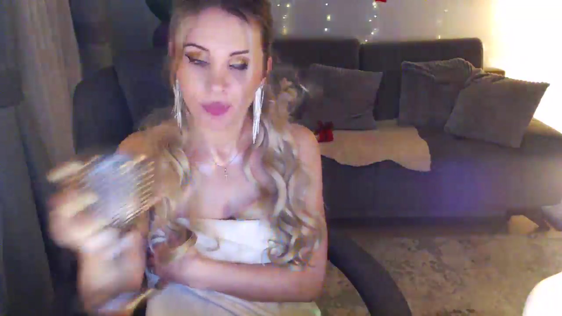 Gallery image thumbnail from Bday_Sici's myfreecams stream on, 06/27/2025, 22:49 image 6 of 20