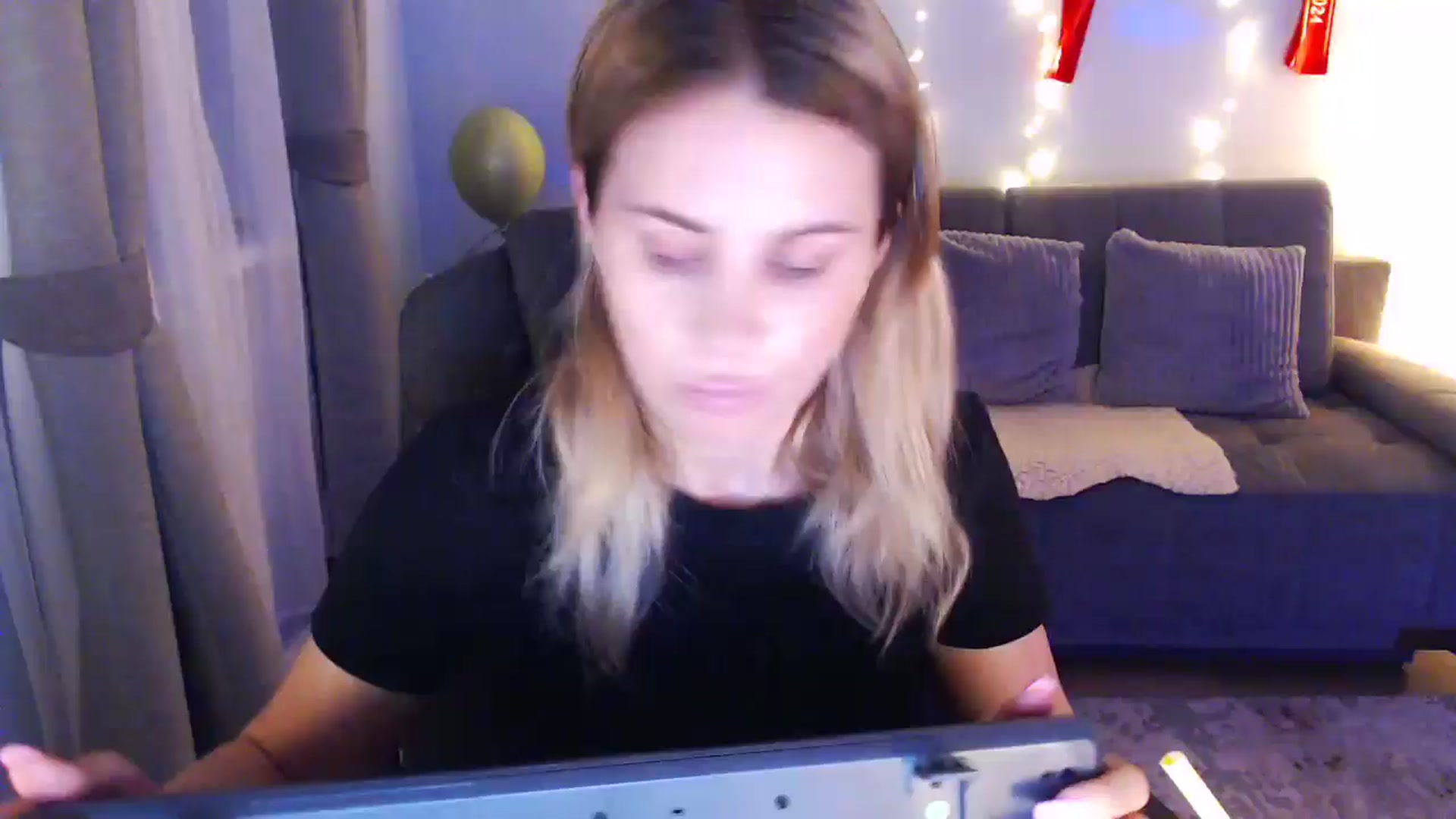 Gallery image thumbnail from Bday_Sici's myfreecams stream on, 07/03/2025, 20:53 image 1 of 20