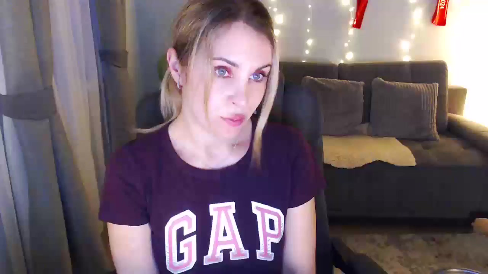 Gallery image thumbnail from Bday_Sici's myfreecams stream on, 07/06/2025, 19:50 image 18 of 20