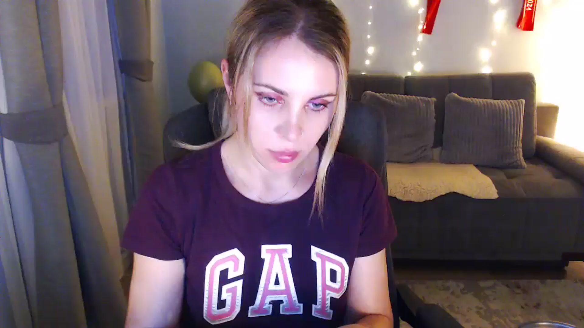 Gallery image thumbnail from Bday_Sici's myfreecams stream on, 07/06/2025, 19:50 image 15 of 20