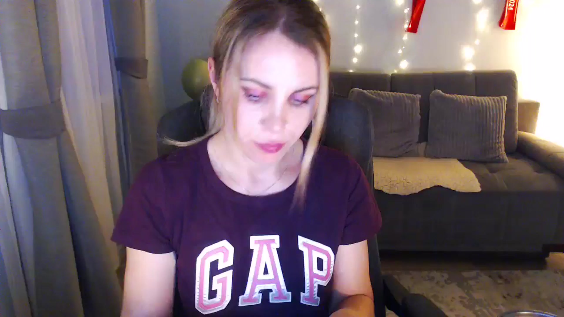 Gallery image thumbnail from Bday_Sici's myfreecams stream on, 07/06/2025, 19:50 image 16 of 20