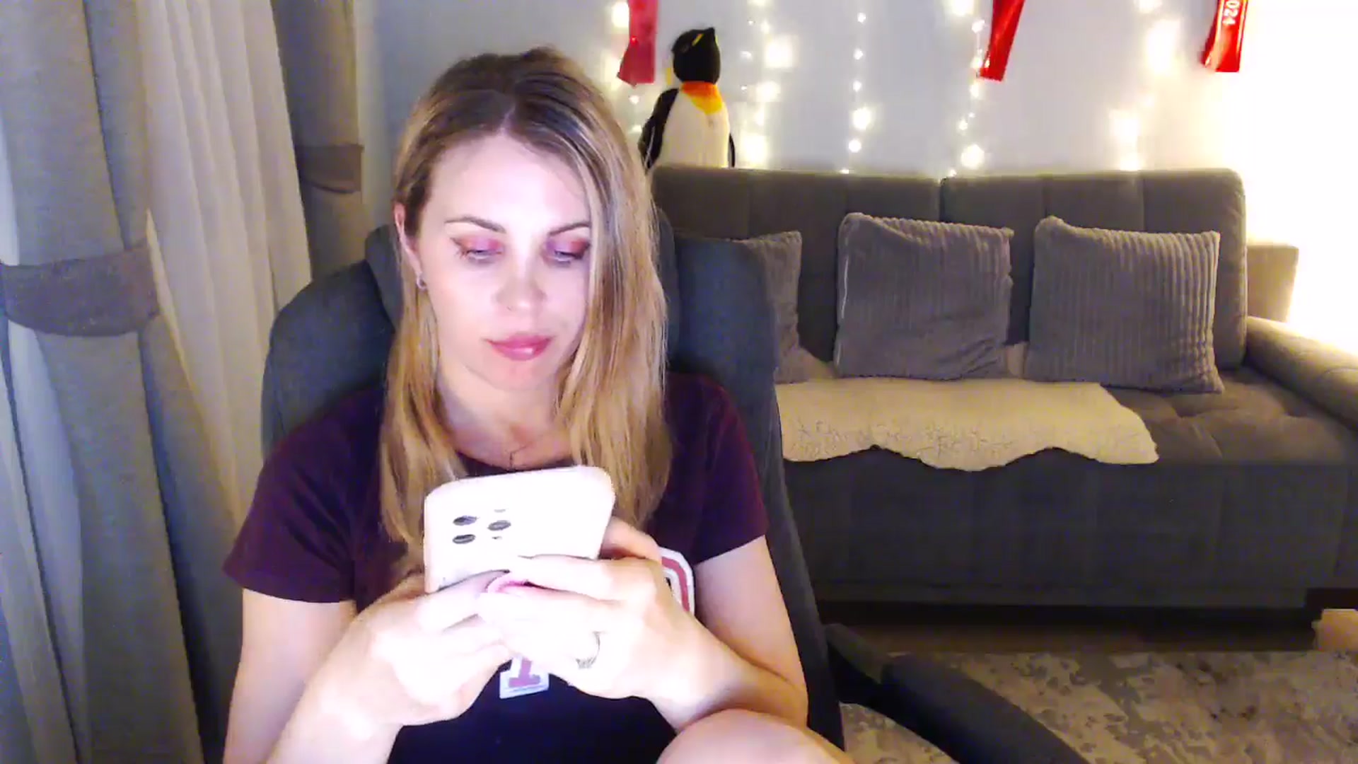 Gallery image thumbnail from Bday_Sici's myfreecams stream on, 07/06/2025, 21:07 image 12 of 20