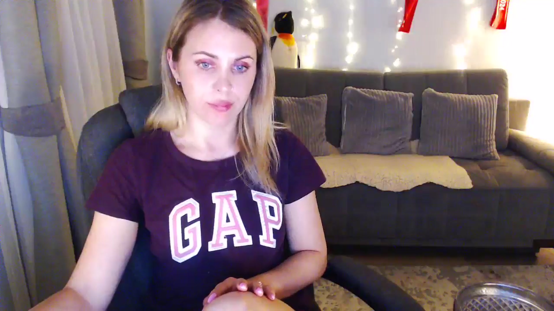 Gallery image thumbnail from Bday_Sici's myfreecams stream on, 07/06/2025, 21:07 image 15 of 20