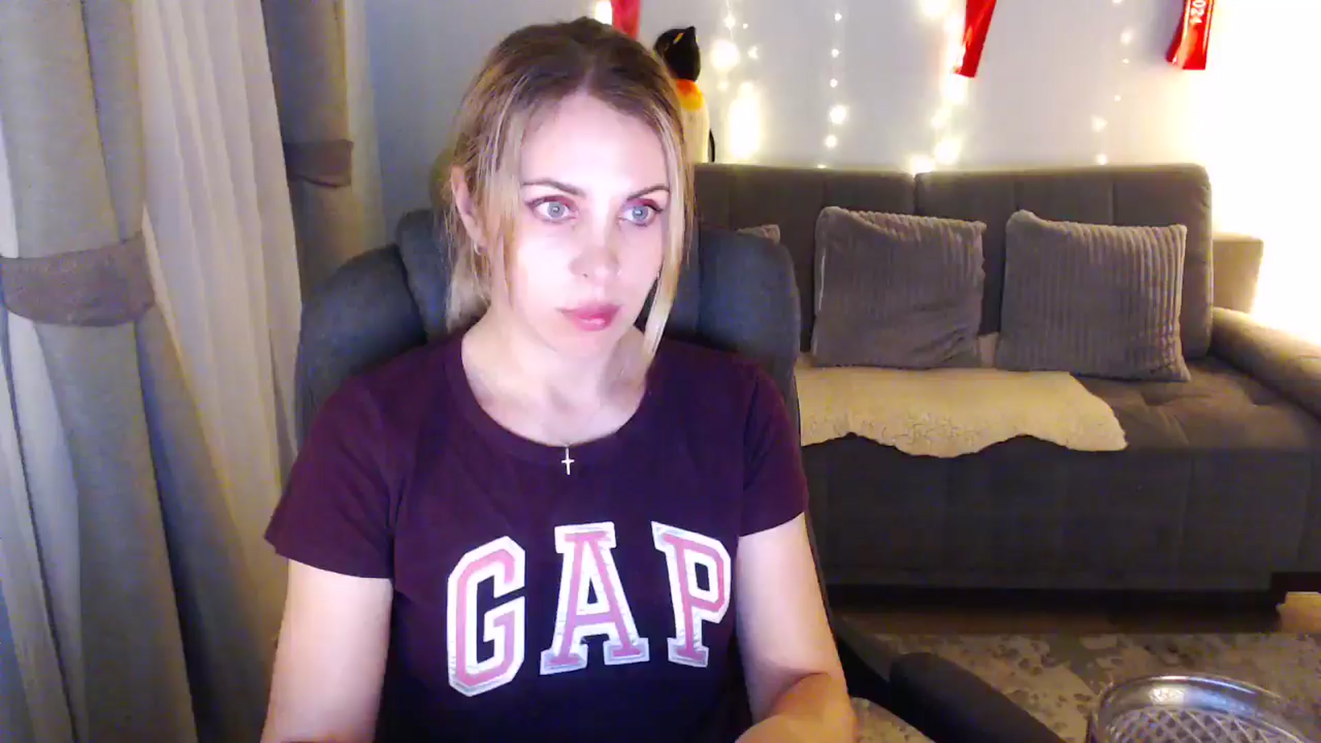 Gallery image thumbnail from Bday_Sici's myfreecams stream on, 07/06/2025, 21:07 image 6 of 20