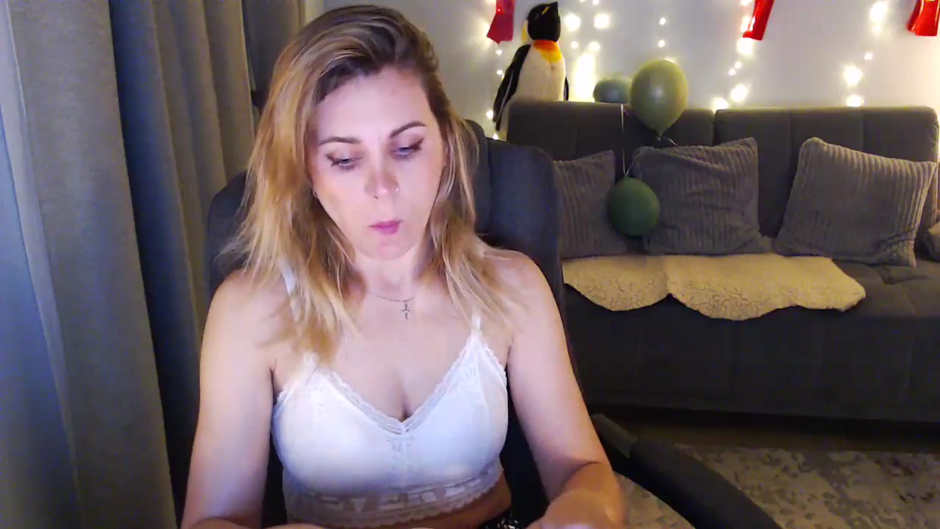 Gallery image thumbnail from Bday_Sici's myfreecams stream on, 07/10/2025, 20:49 image 16 of 20