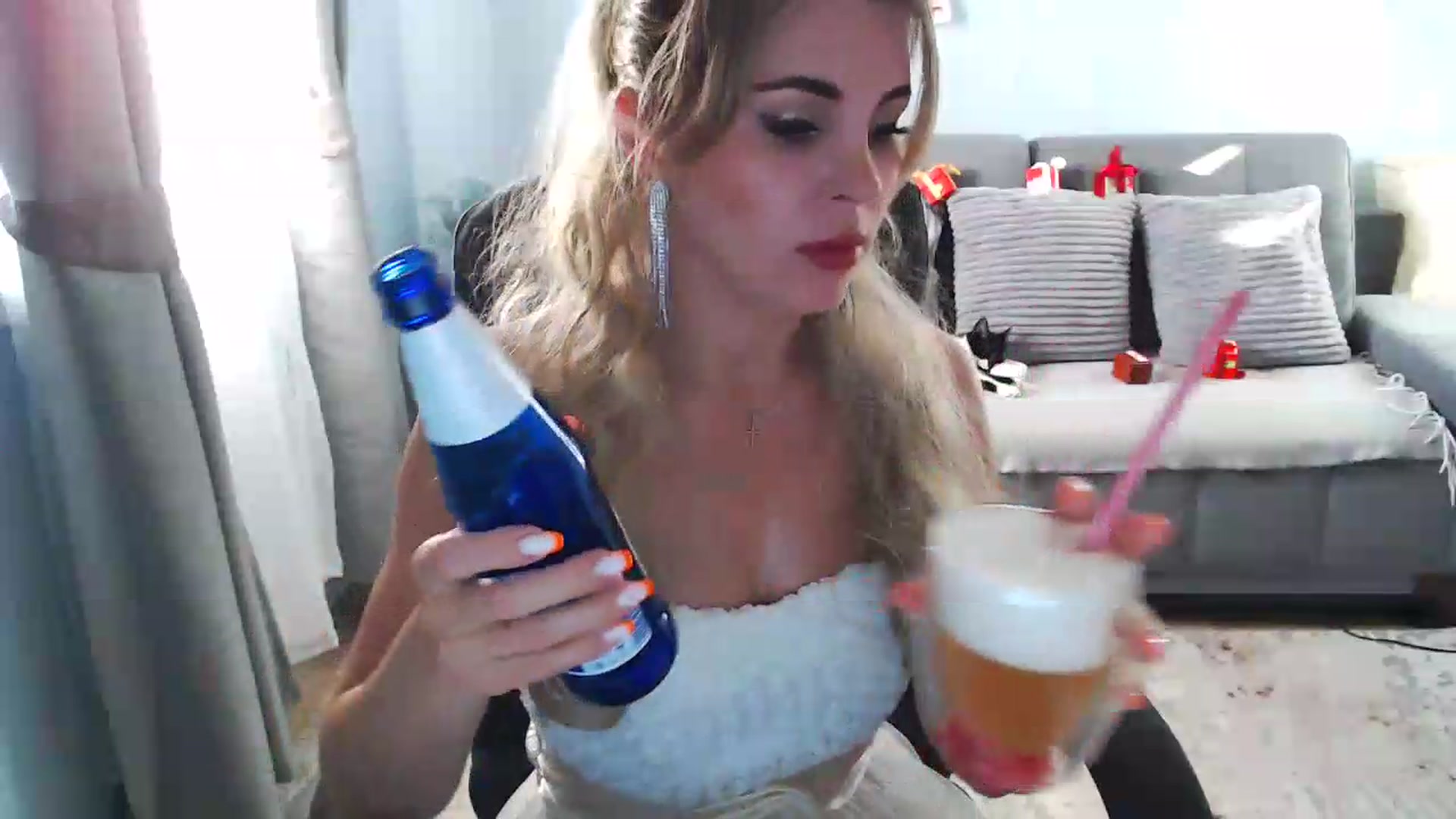 Gallery image thumbnail from Bday_Sicille's myfreecams stream on, 06/19/2026, 18:09 image 9 of 20