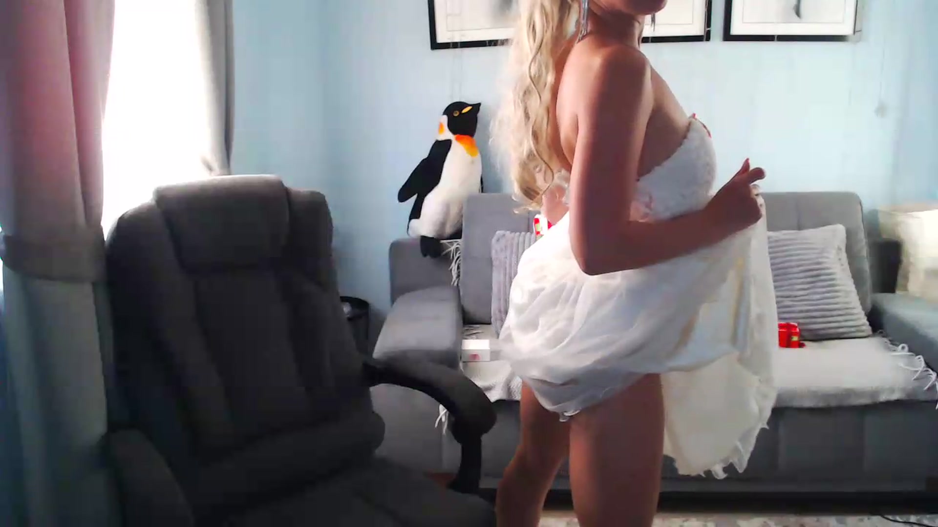 Gallery image thumbnail from Bday_Sicille's myfreecams stream on, 06/19/2026, 18:29 image 10 of 20