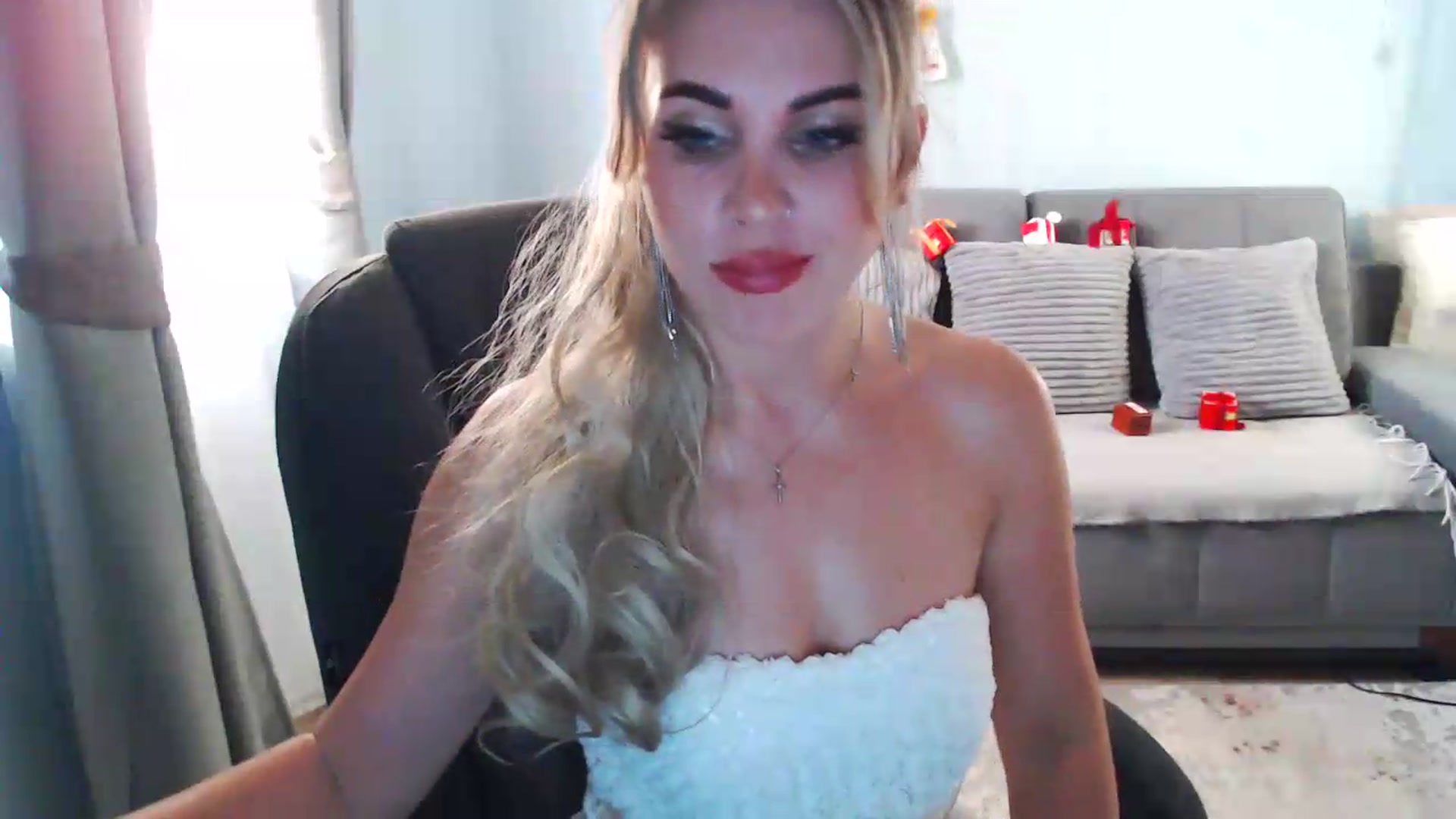 Gallery image thumbnail from Bday_Sicille's myfreecams stream on, 06/19/2026, 18:29 image 15 of 20