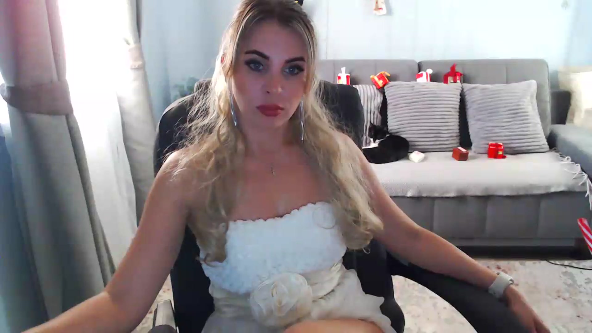 Gallery image thumbnail from Bday_Sicille's myfreecams stream on, 06/19/2026, 18:29 image 2 of 20