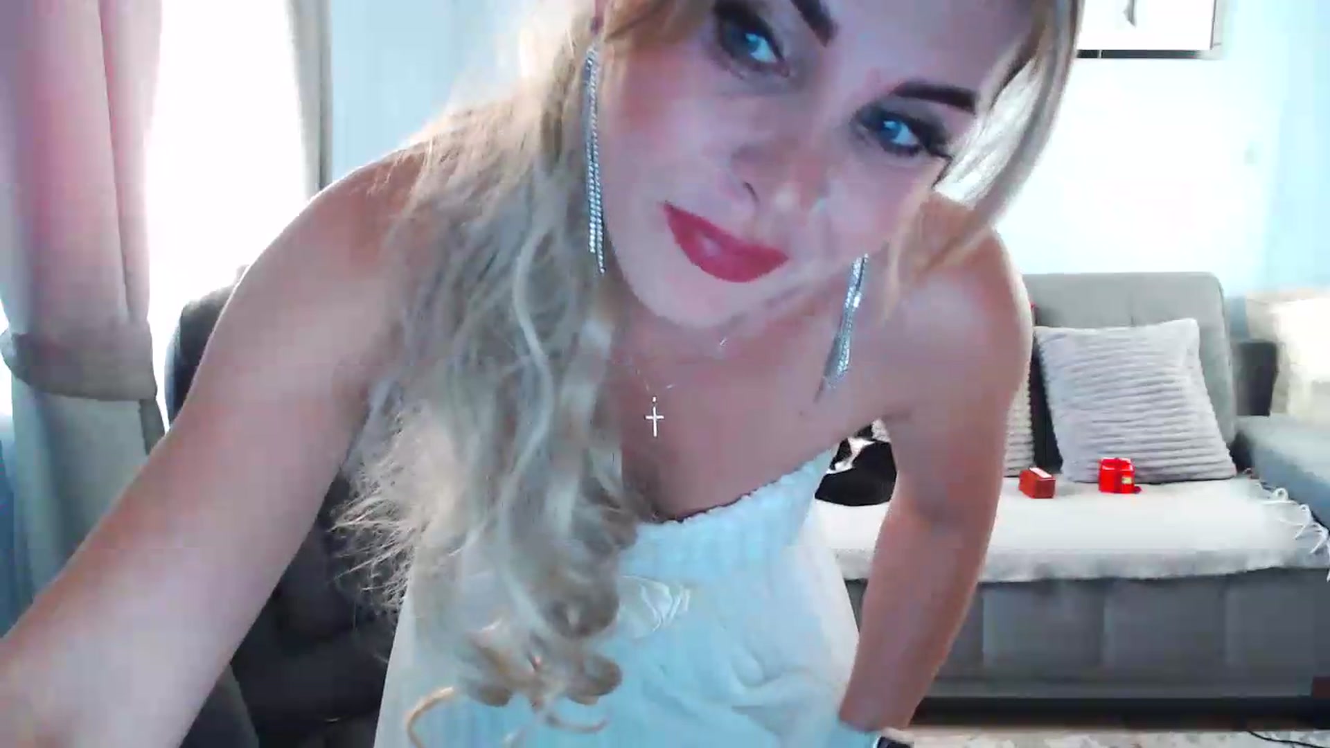 Gallery image thumbnail from Bday_Sicille's myfreecams stream on, 06/19/2026, 18:29 image 12 of 20