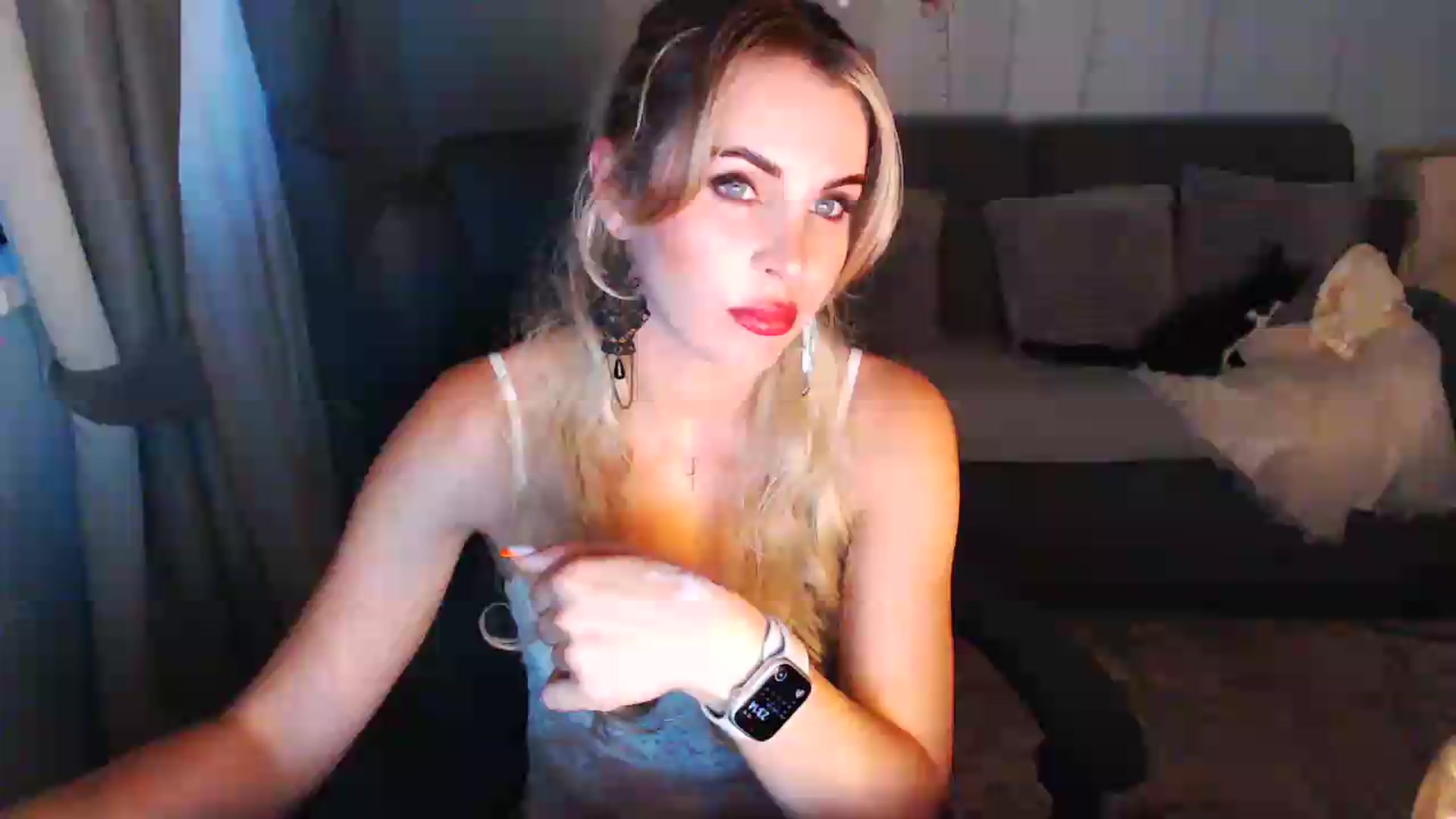 Gallery image thumbnail from Bday_Sicille's myfreecams stream on, 06/19/2026, 20:25 image 18 of 20
