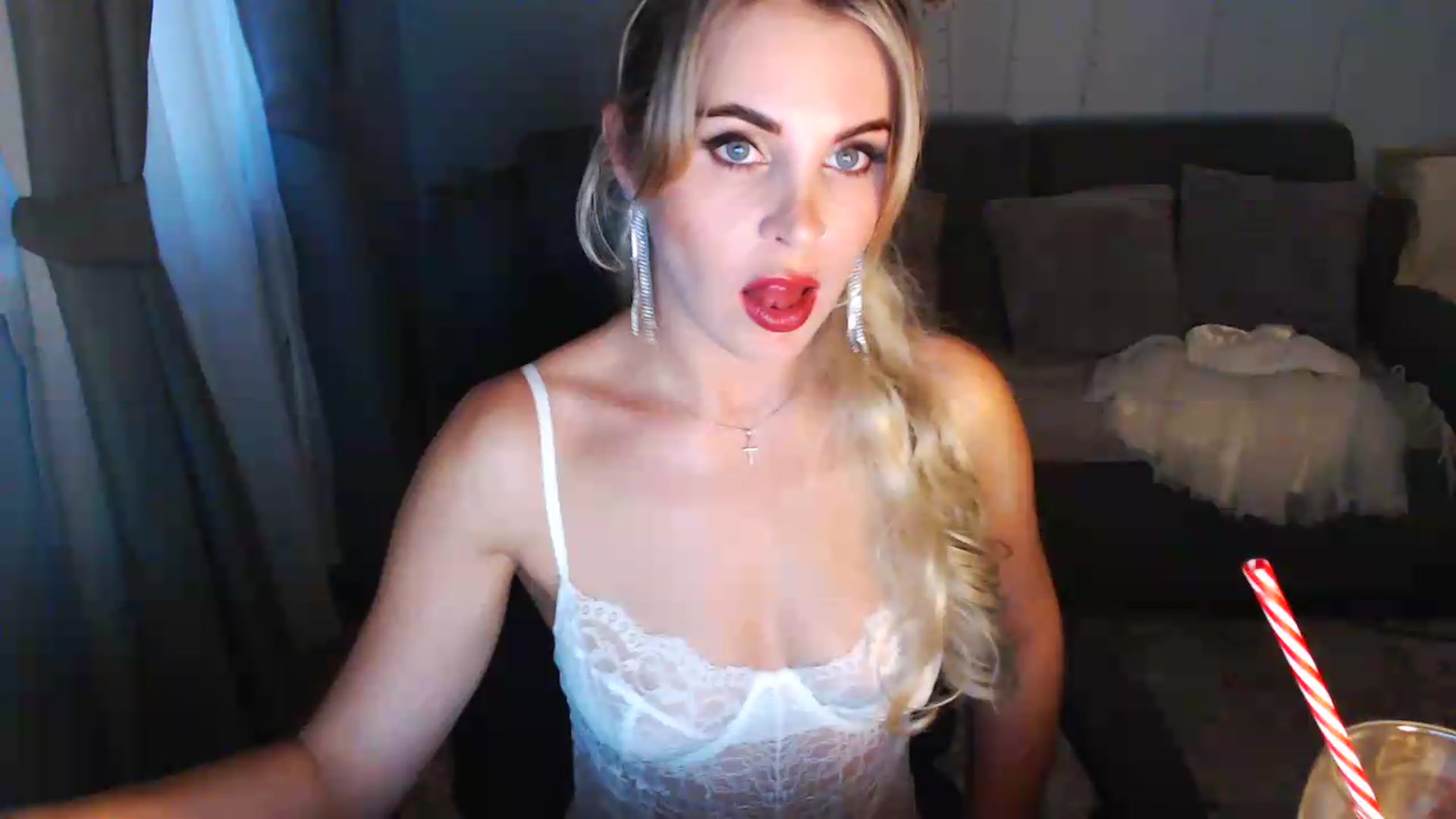 Gallery image thumbnail from Bday_Sicille's myfreecams stream on, 06/19/2026, 20:25 image 12 of 20