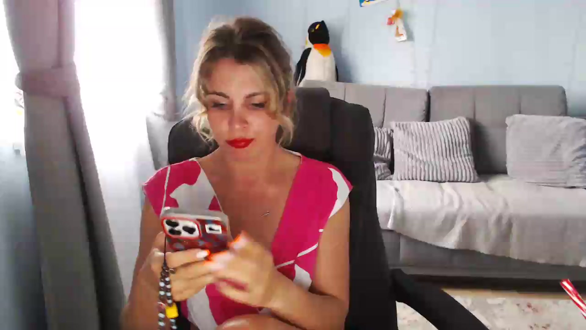 Gallery image thumbnail from Bday_Sicille's myfreecams stream on, 07/06/2026, 19:00 image 2 of 20