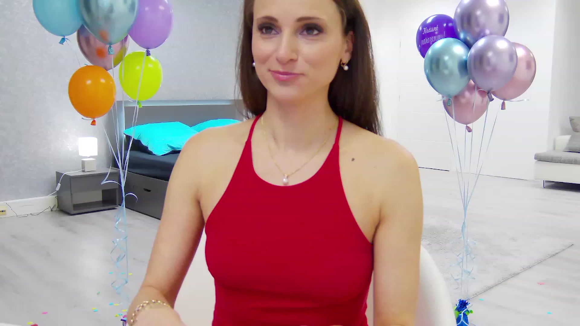 Gallery image thumbnail from Bday_Sisi's myfreecams stream on, 02/13/2024, 24:01 image 16 of 20