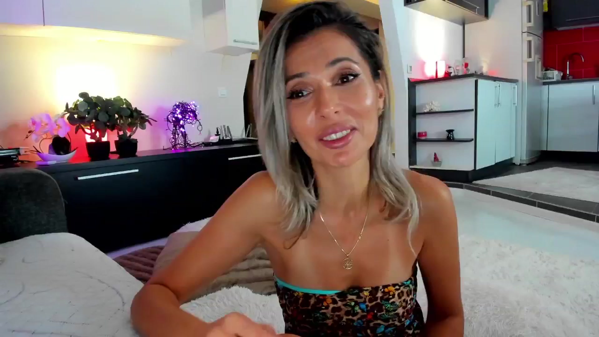 Gallery image thumbnail from Bday_Smiley's myfreecams stream on, 10/14/2024, 21:13 image 4 of 20