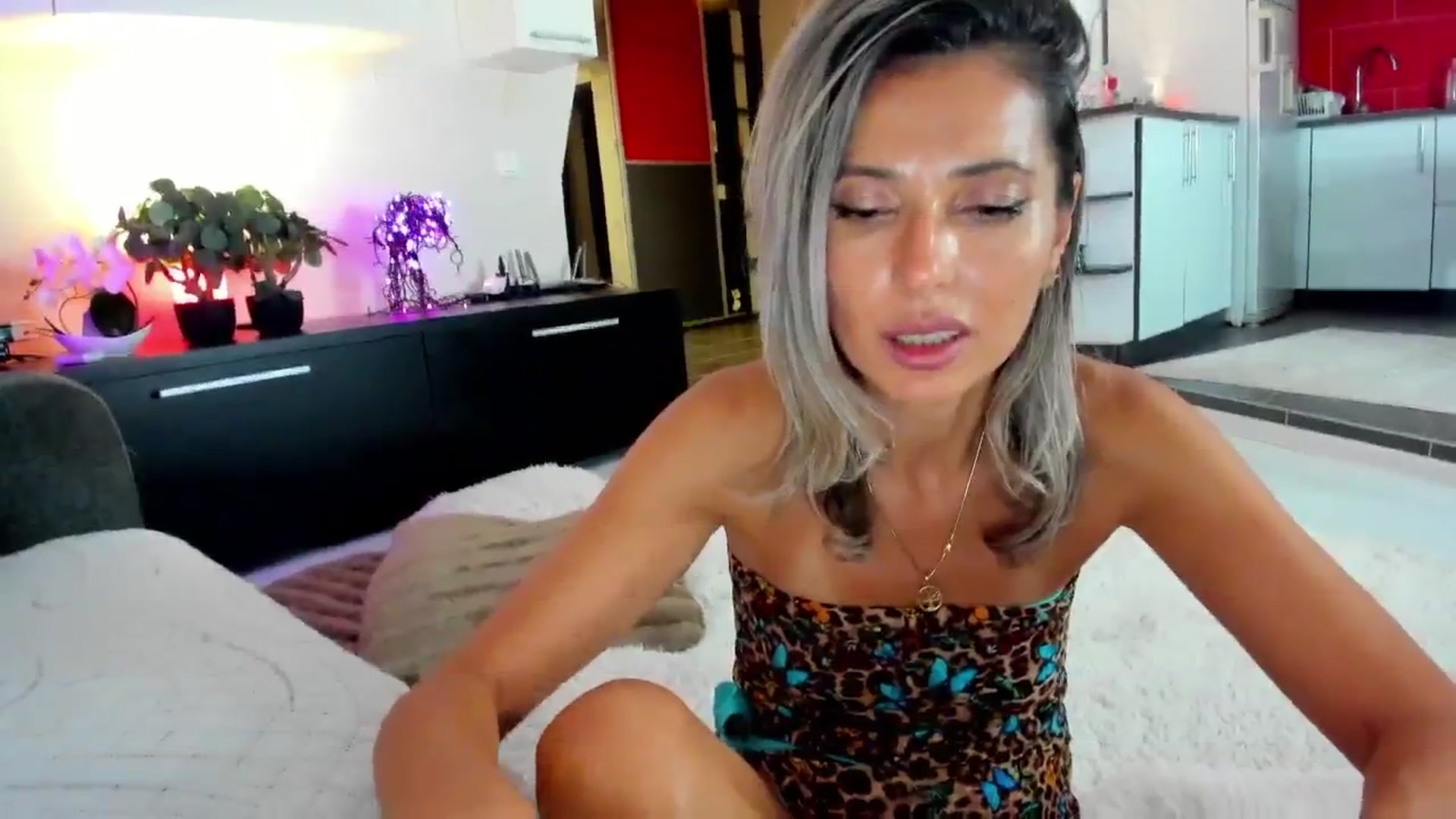 Gallery image thumbnail from Bday_Smiley's myfreecams stream on, 10/15/2024, 24:05 image 17 of 20