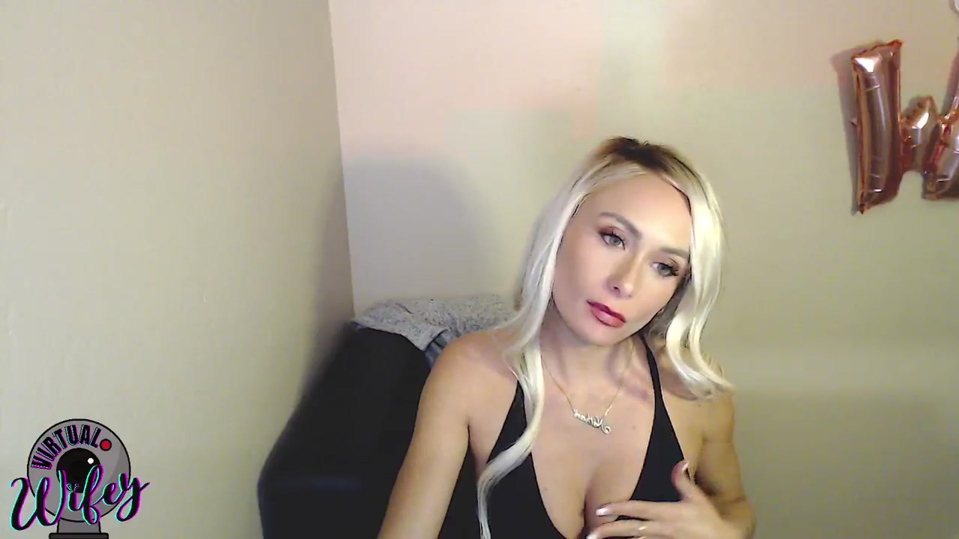 Gallery image thumbnail from Bday_Wifey's myfreecams stream on, 02/07/2024, 16:22 image 4 of 20