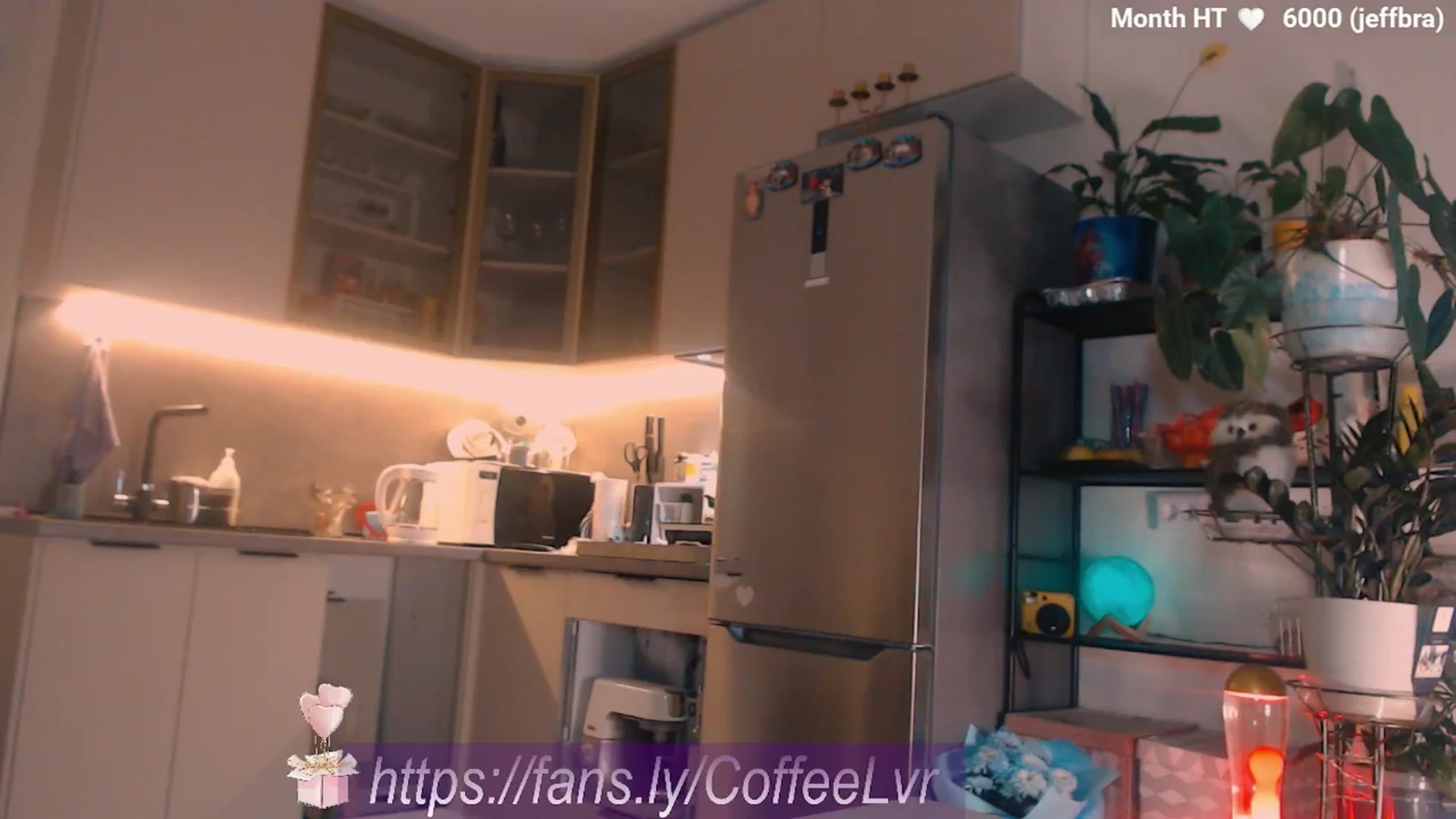 Gallery image thumbnail from Bday_brew's myfreecams stream on, 10/13/2025, 18:39 image 15 of 20