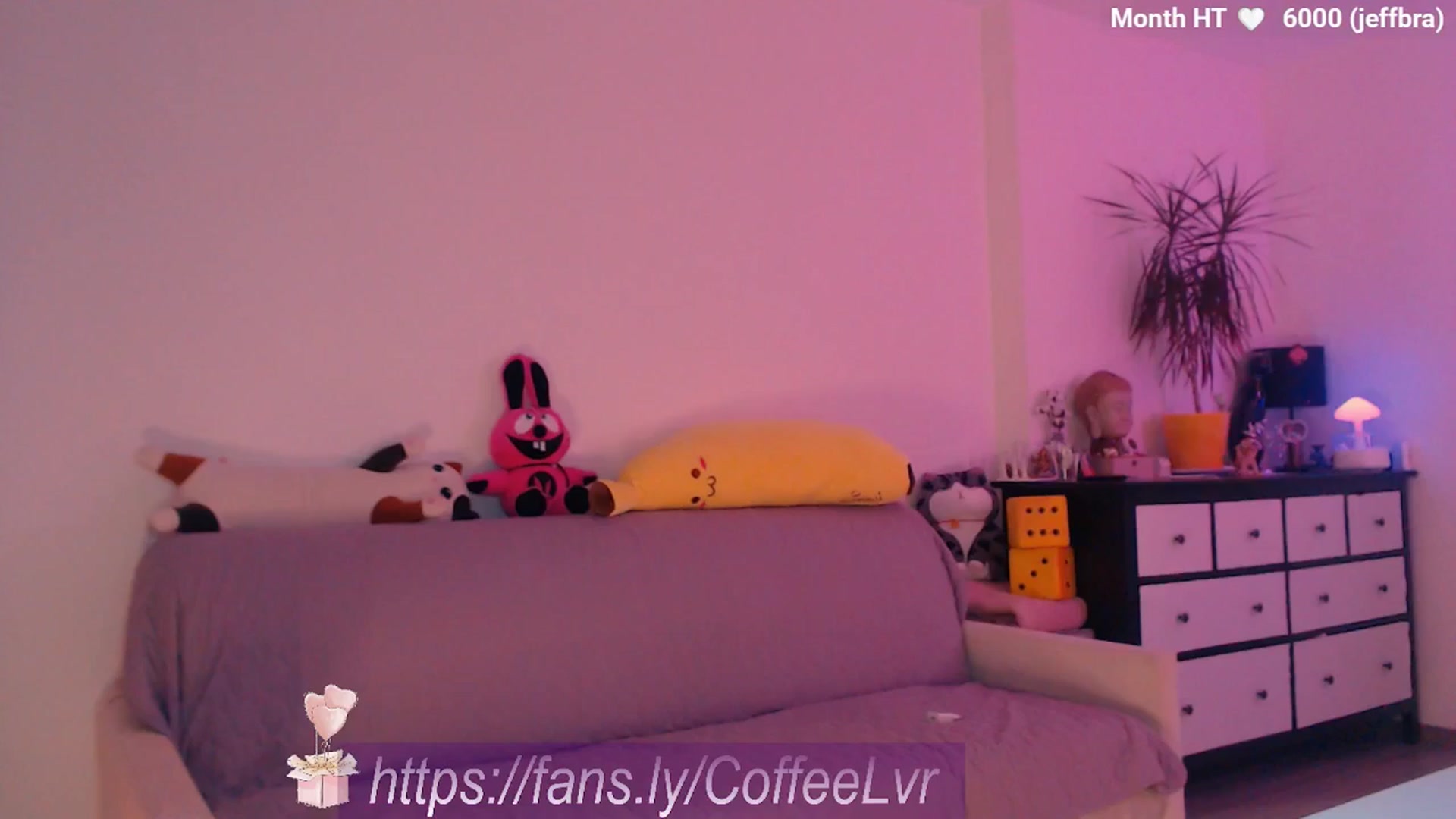 Gallery image thumbnail from Bday_brew's myfreecams stream on, 10/27/2025, 16:34 image 17 of 20