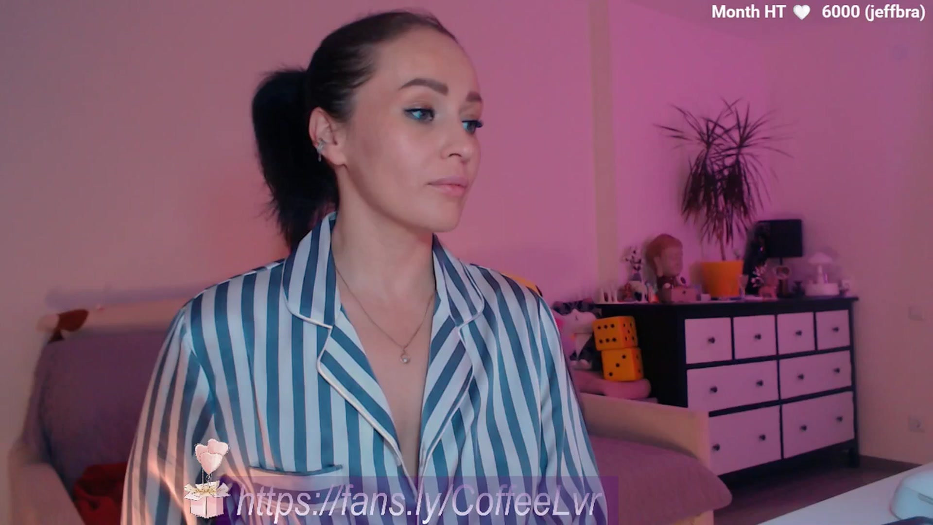 Gallery image thumbnail from Bday_brew's myfreecams stream on, 10/29/2025, 18:38 image 6 of 20