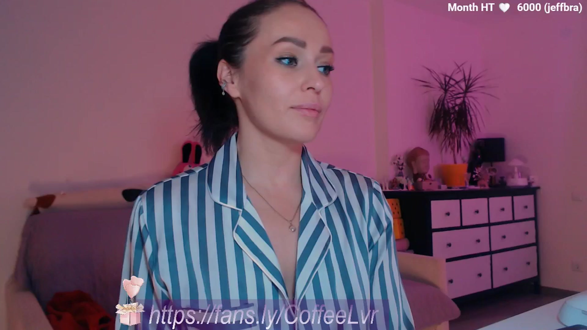Gallery image thumbnail from Bday_brew's myfreecams stream on, 10/29/2025, 18:38 image 5 of 20