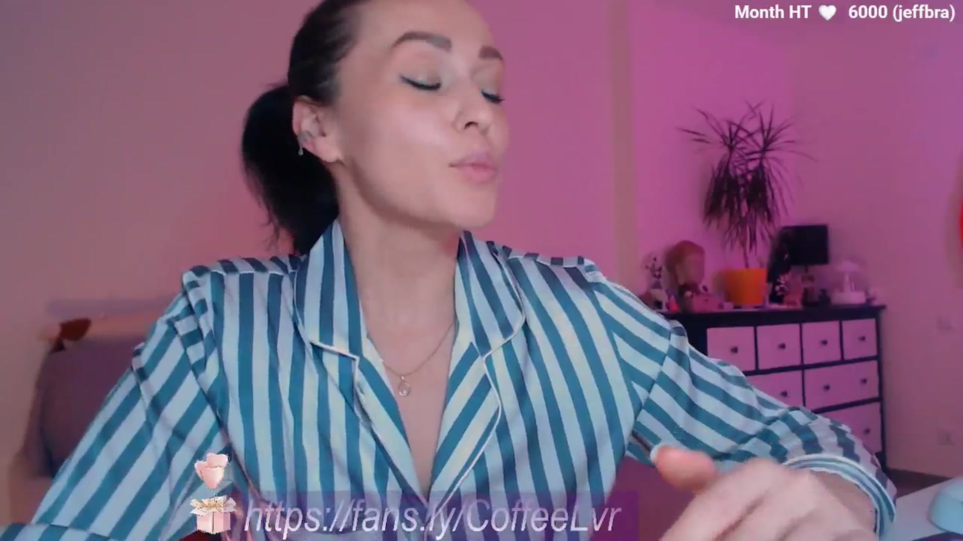 Gallery image thumbnail from Bday_brew's myfreecams stream on, 10/29/2025, 18:38 image 17 of 20