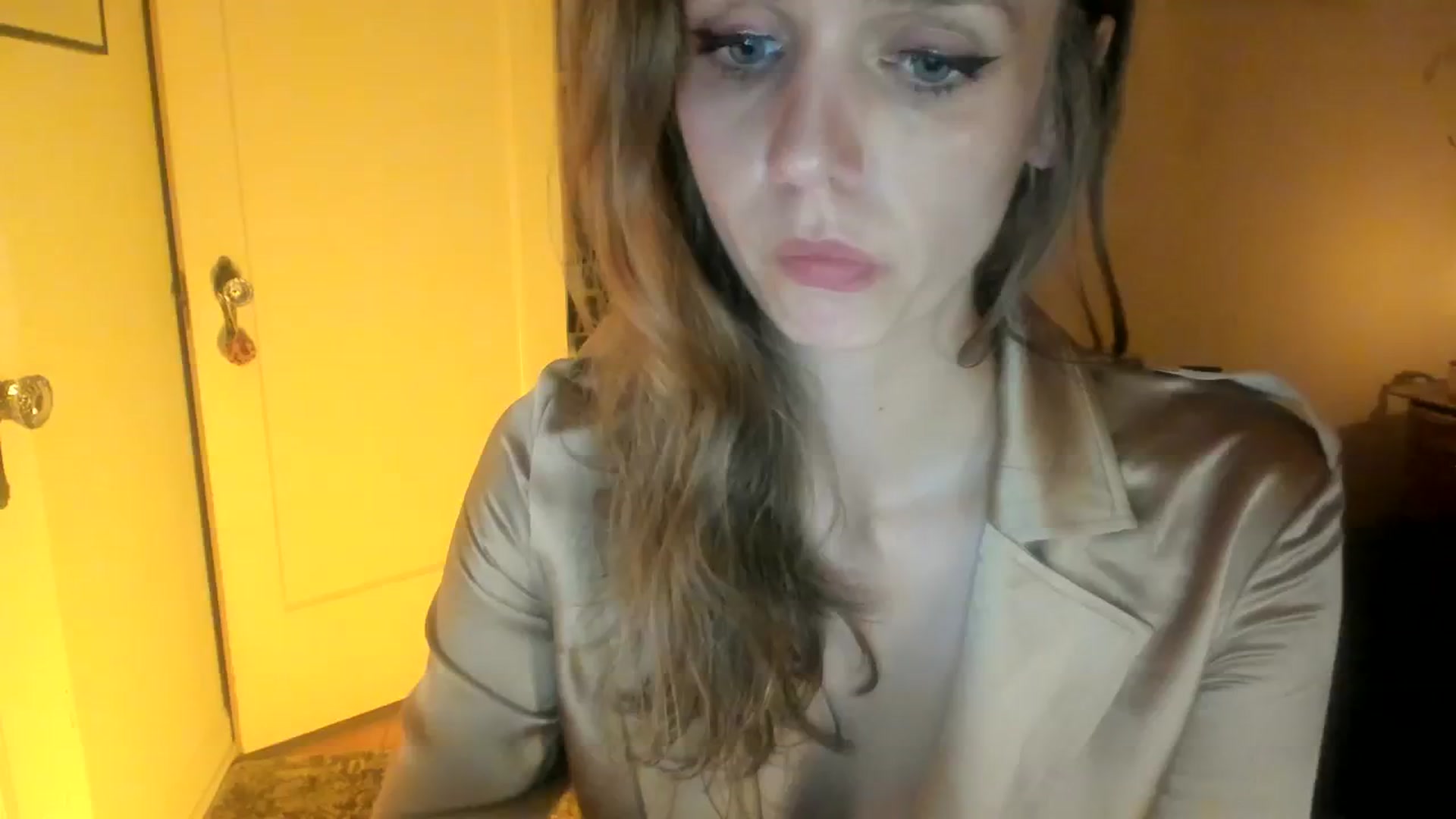 Gallery image thumbnail from Bdaymuffin's myfreecams stream on, 08/04/2023, 06:06 image 7 of 20