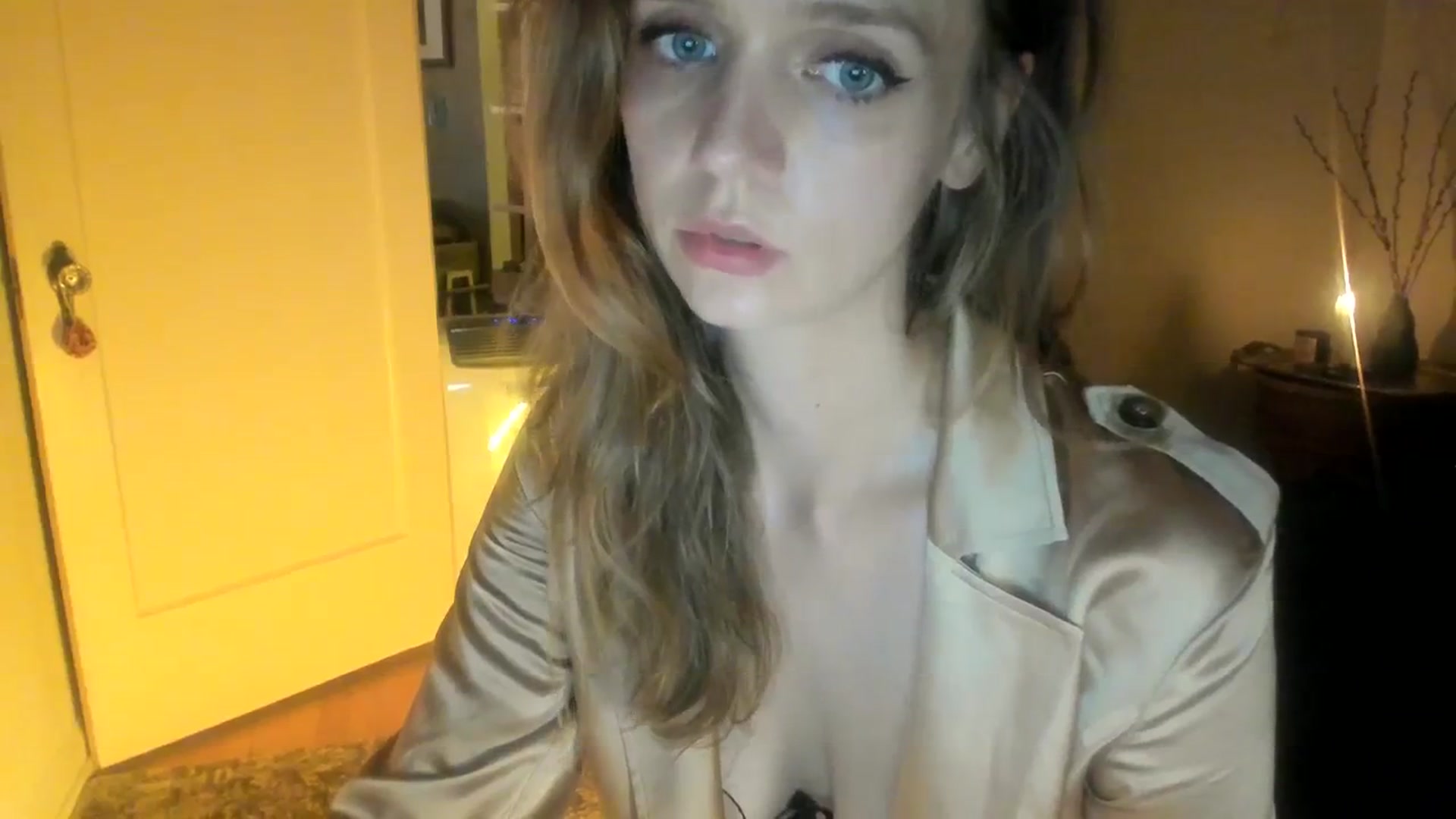 Gallery image thumbnail from Bdaymuffin's myfreecams stream on, 08/04/2023, 06:06 image 18 of 20