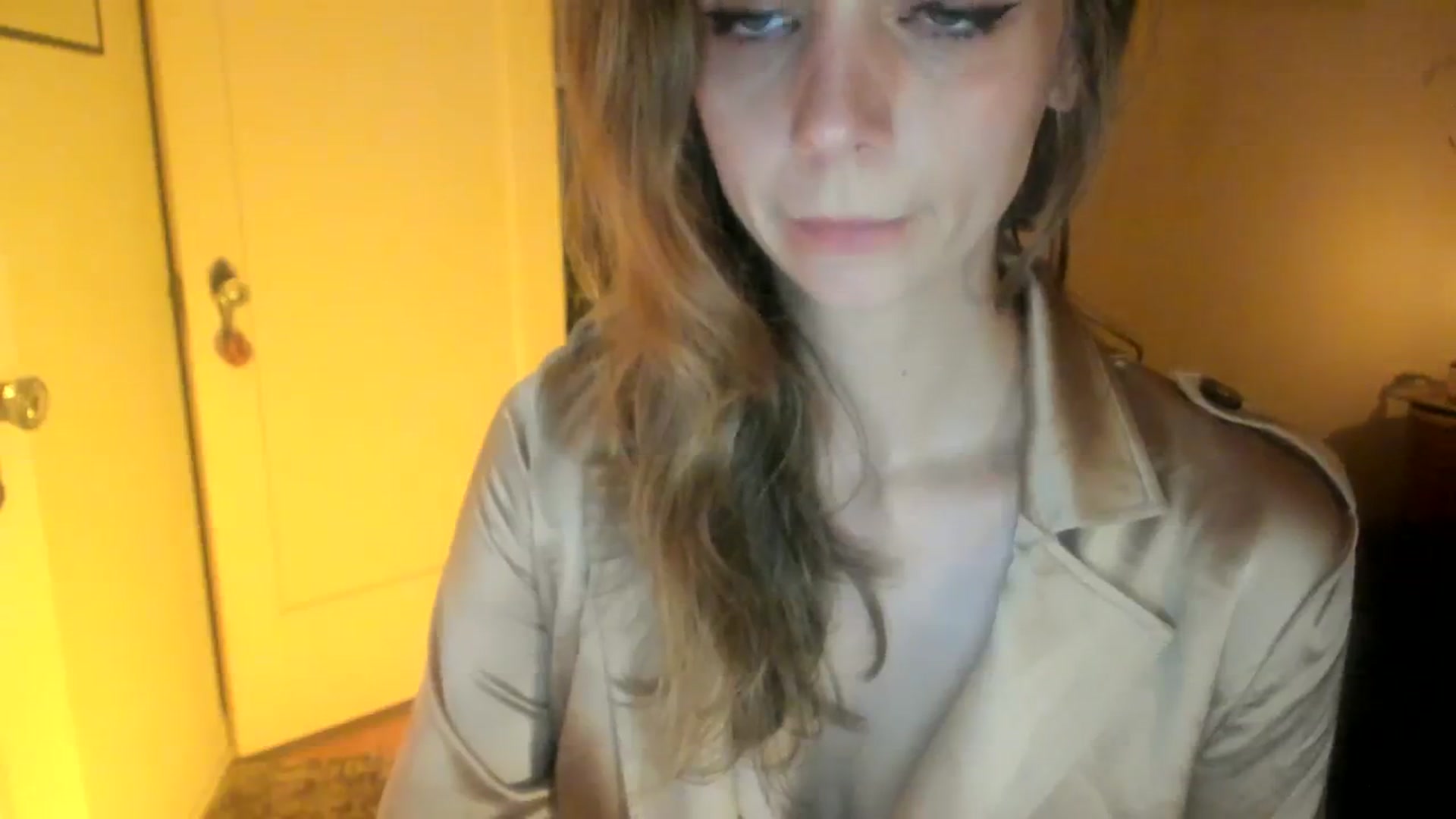 Gallery image thumbnail from Bdaymuffin's myfreecams stream on, 08/04/2023, 06:06 image 6 of 20