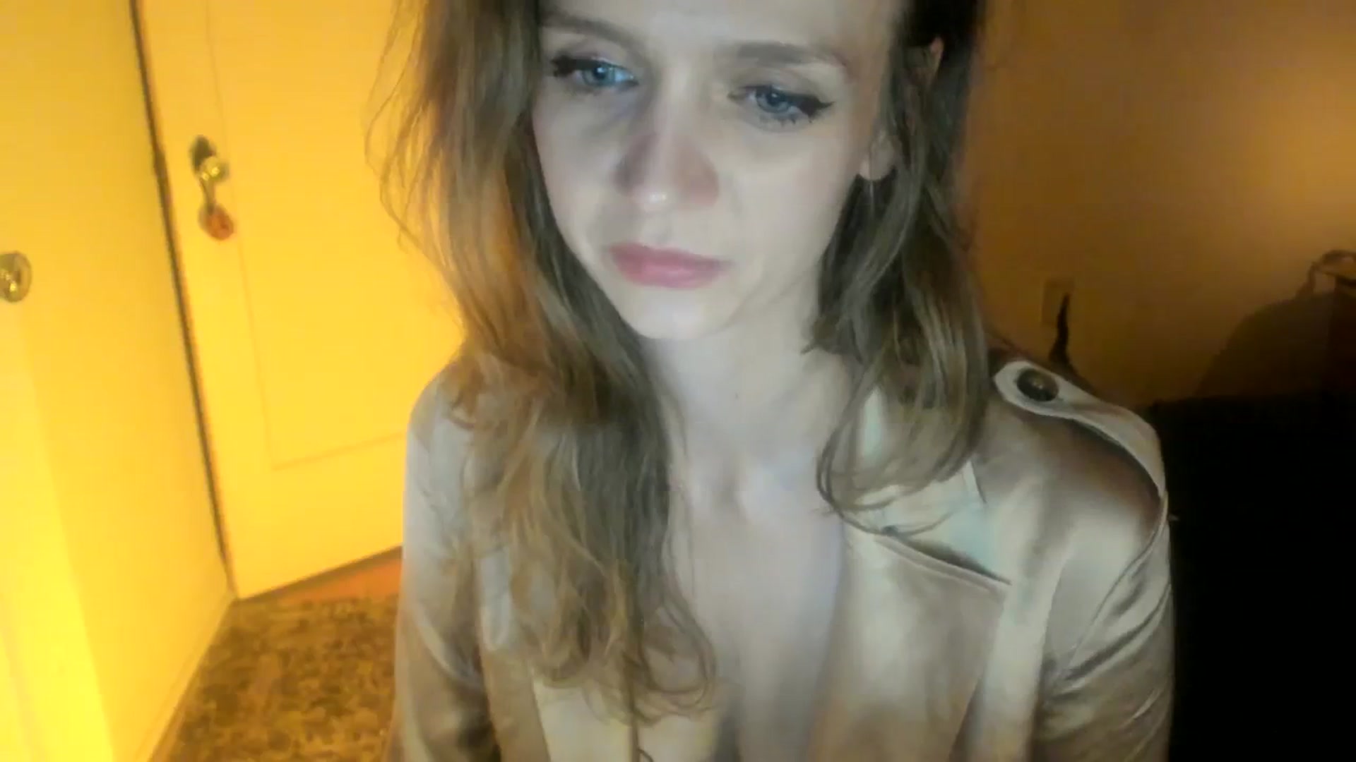 Gallery image thumbnail from Bdaymuffin's myfreecams stream on, 08/04/2023, 06:06 image 3 of 20