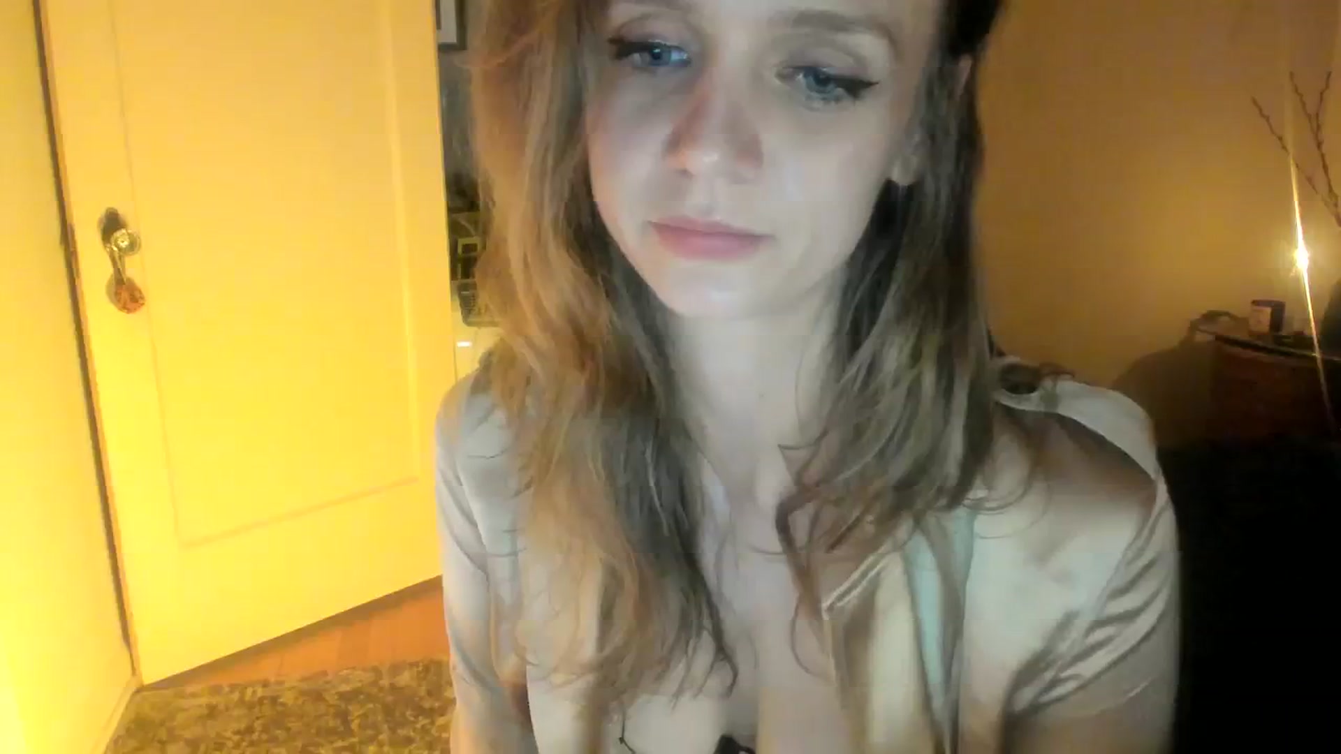 Gallery image thumbnail from Bdaymuffin's myfreecams stream on, 08/04/2023, 06:06 image 14 of 20